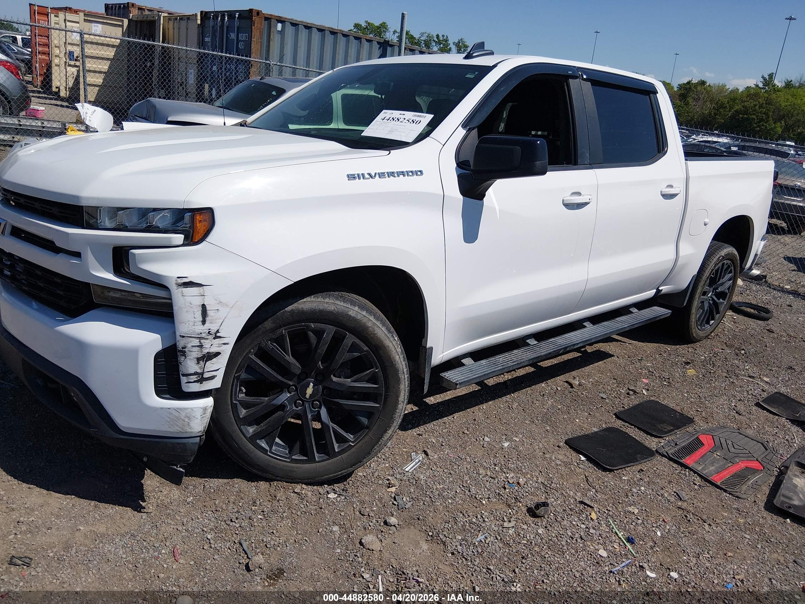 CHEVROLET SILVERADO image 2