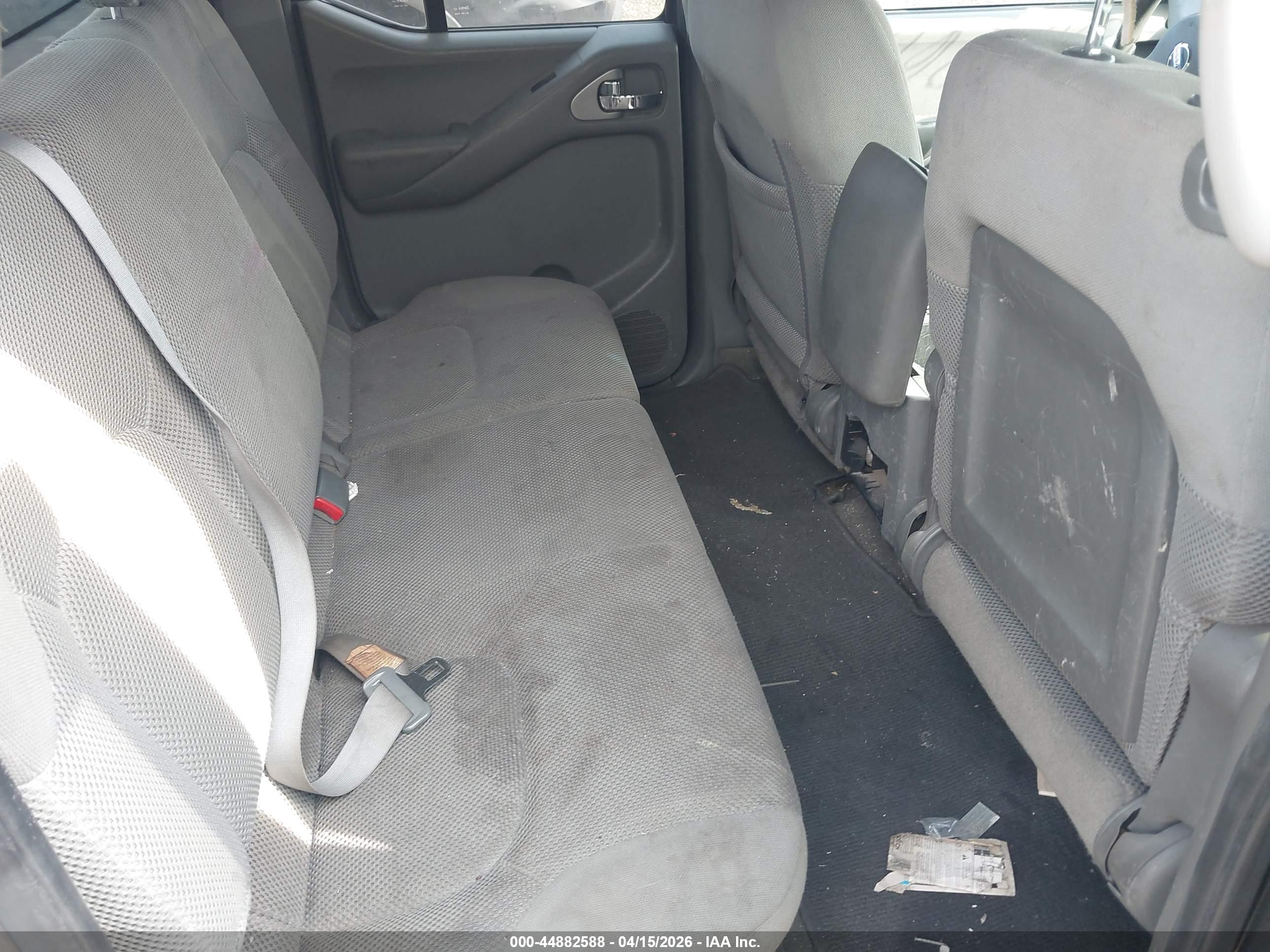 NISSAN FRONTIER image 8