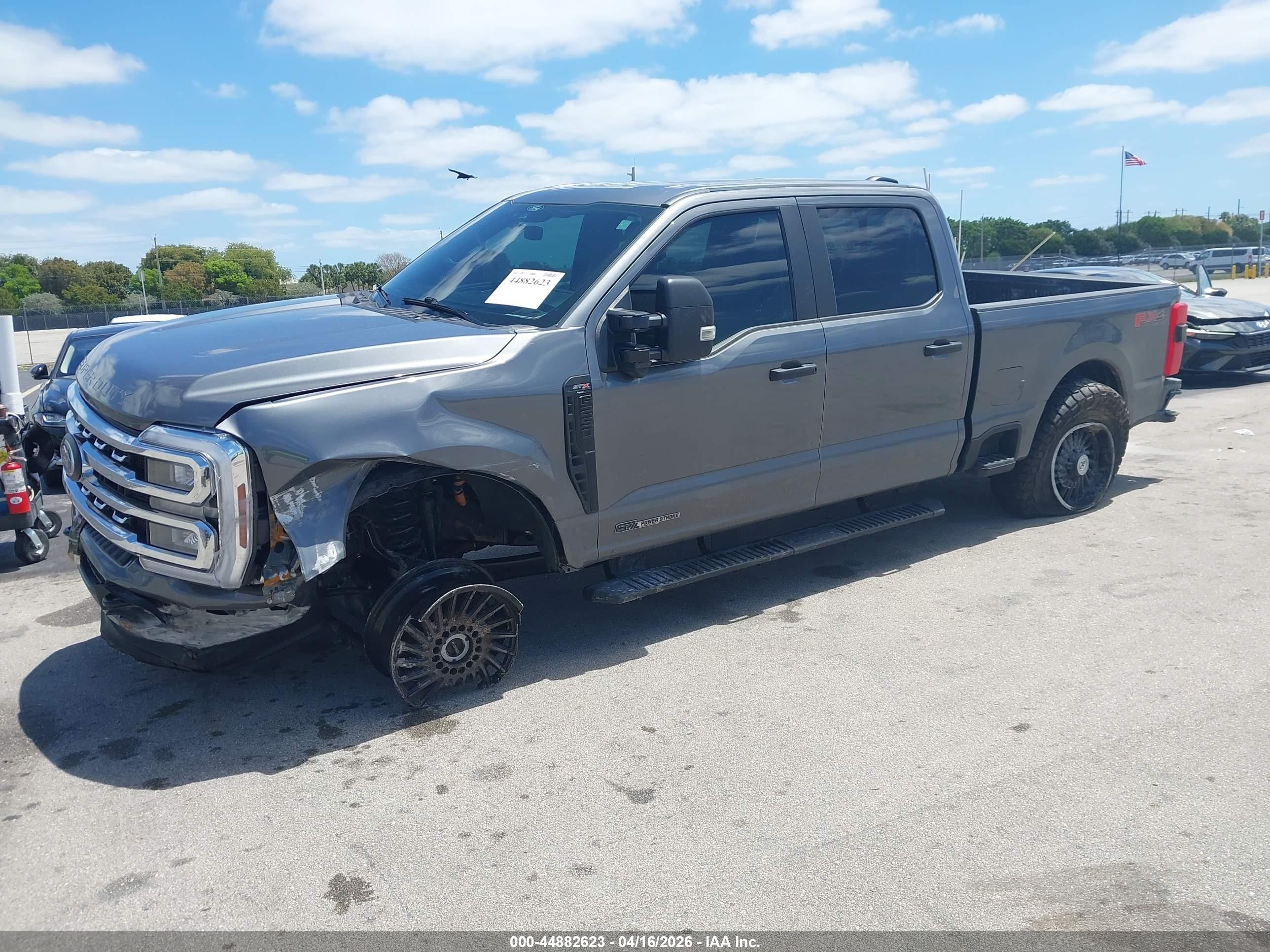 FORD F-250 image 2