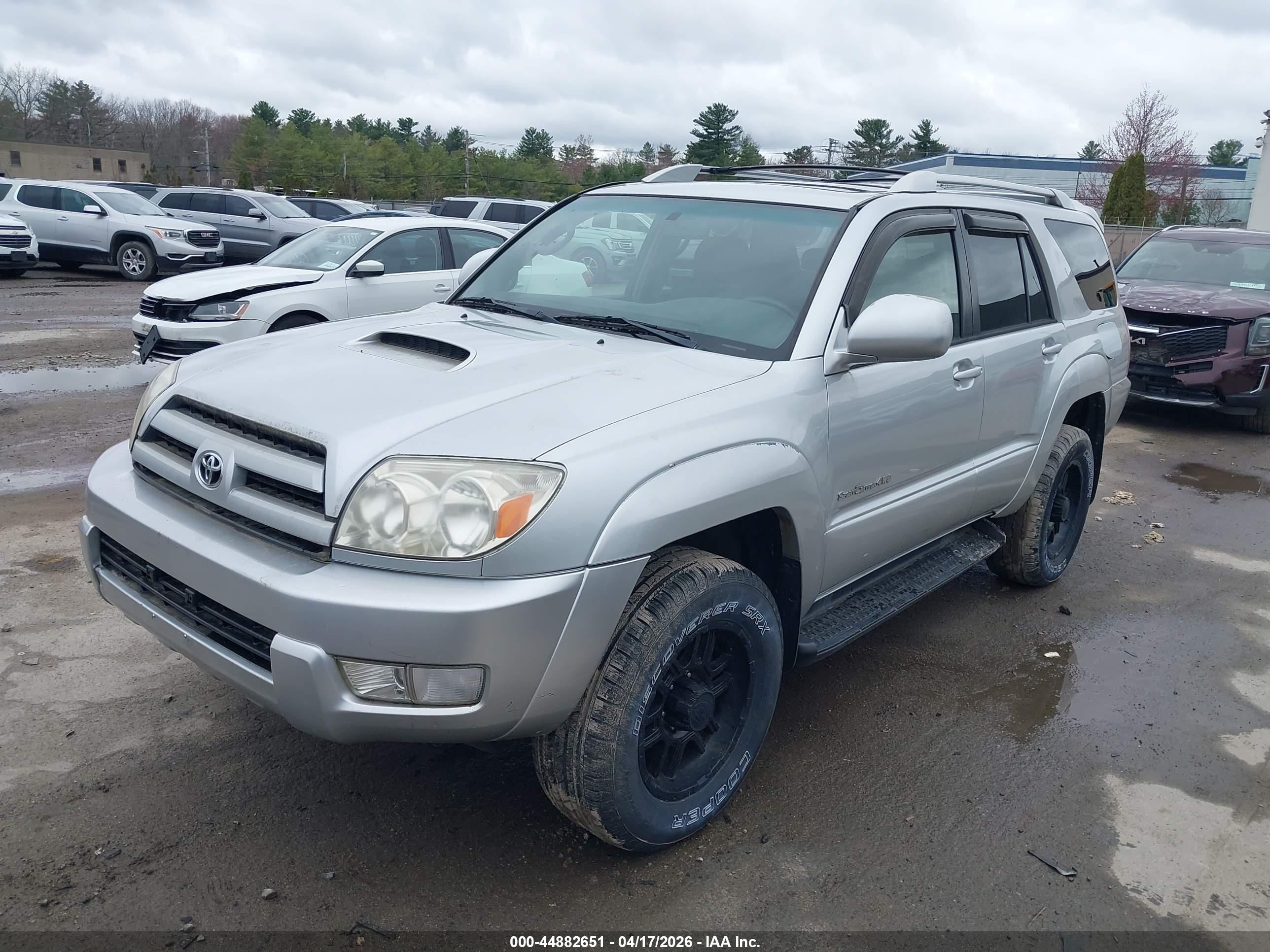TOYOTA 4RUNNER image 2