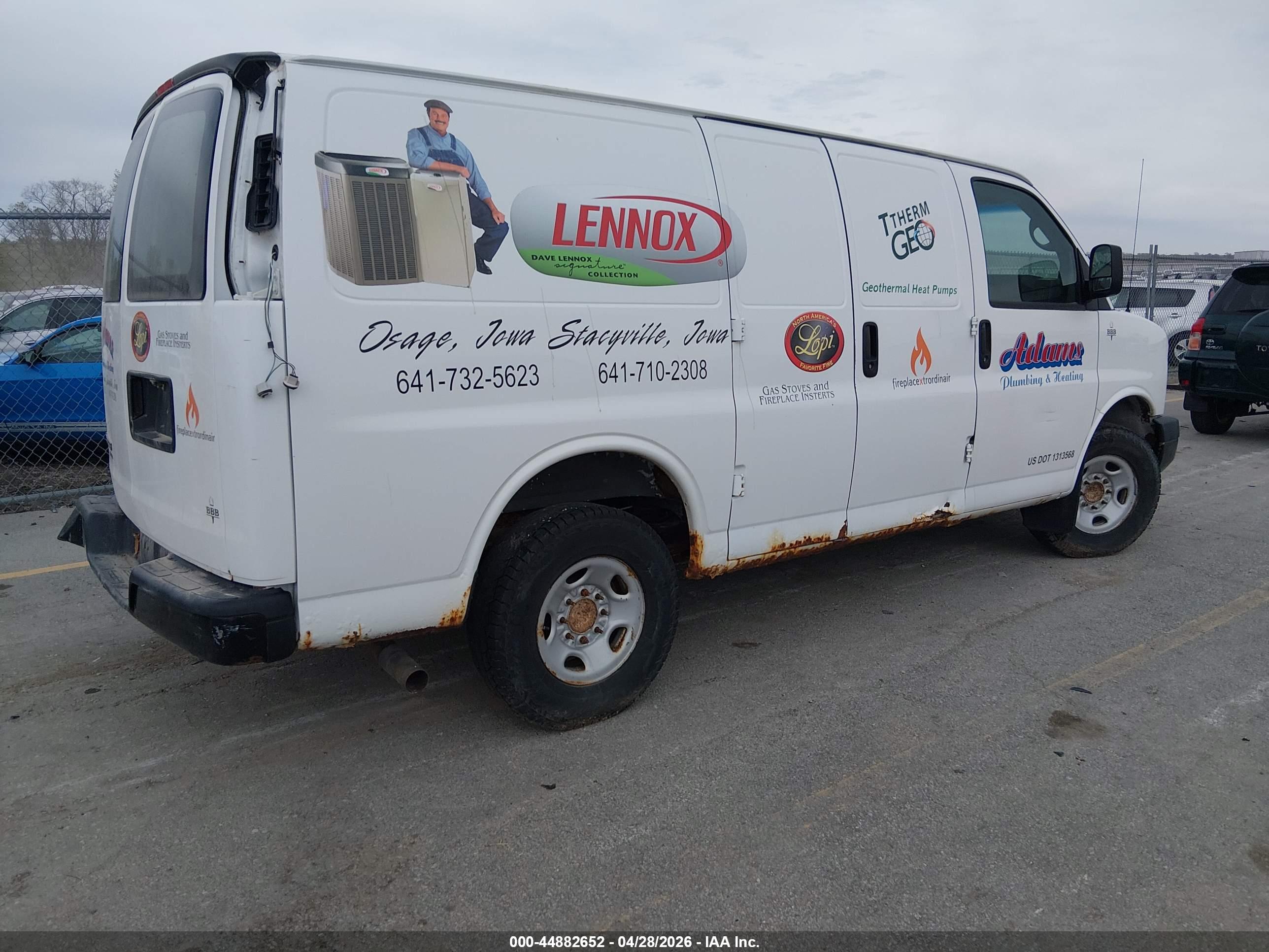 CHEVROLET EXPRESS image 4