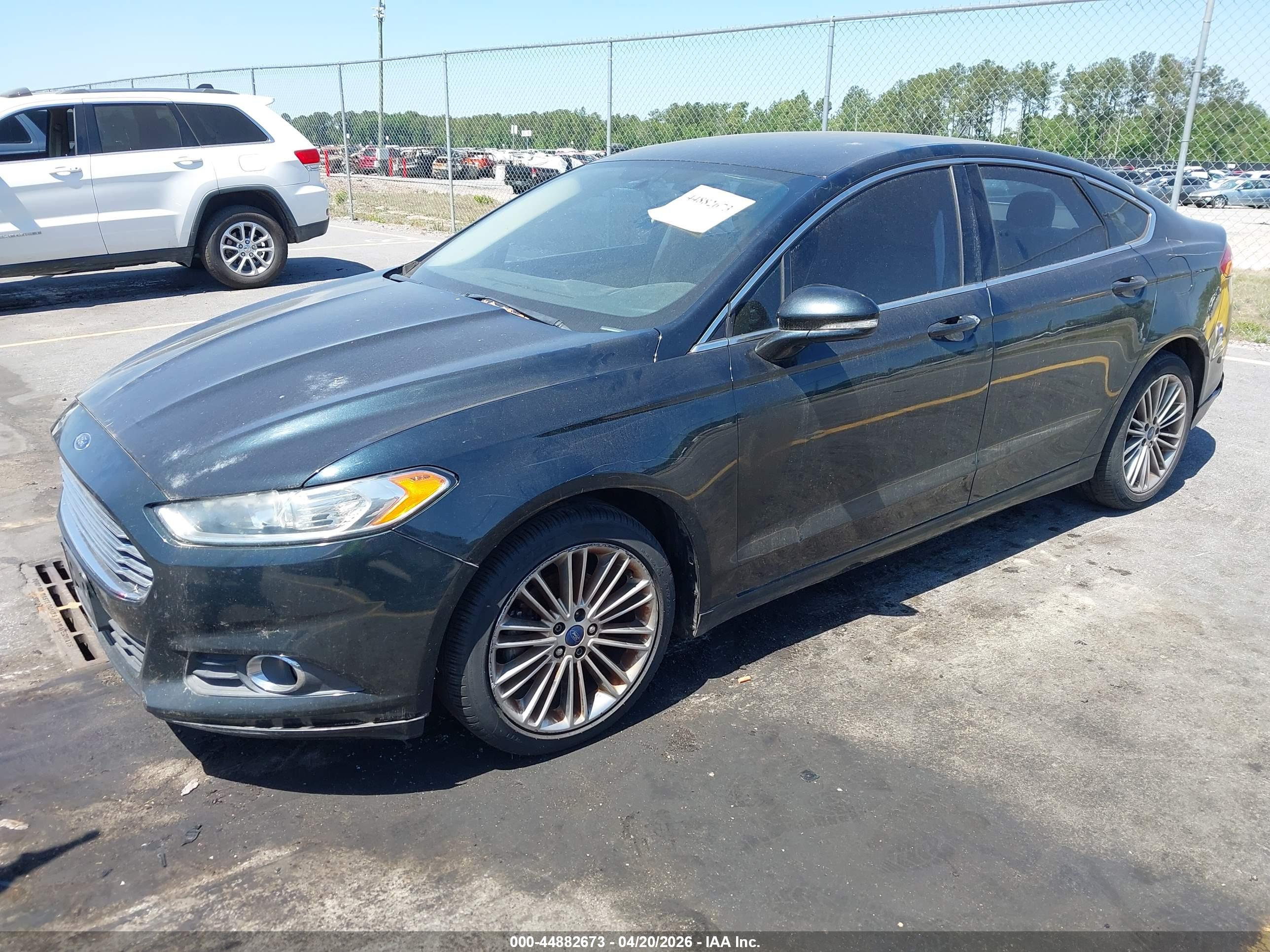 FORD FUSION image 2