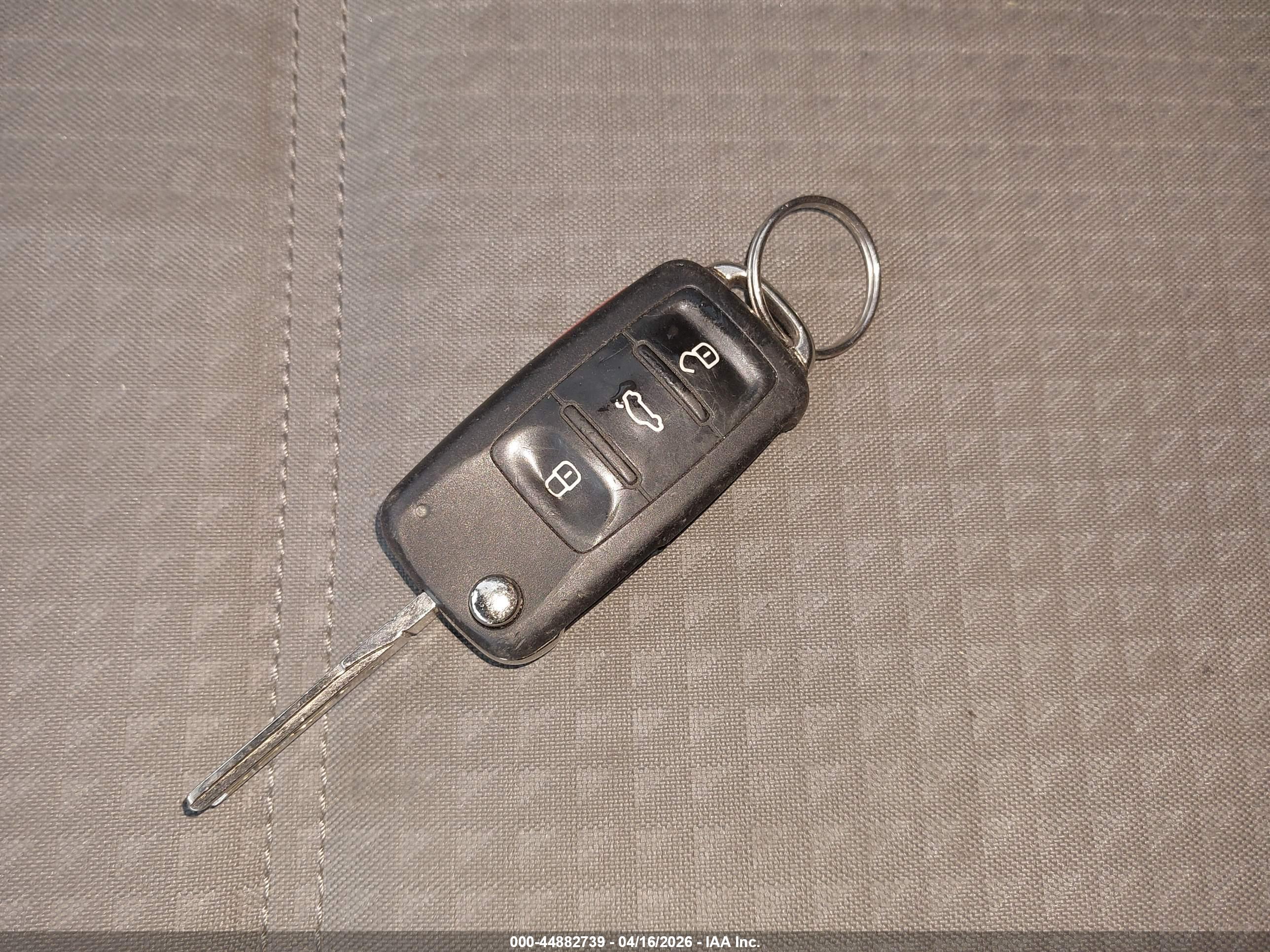 VOLKSWAGEN JETTA image 11