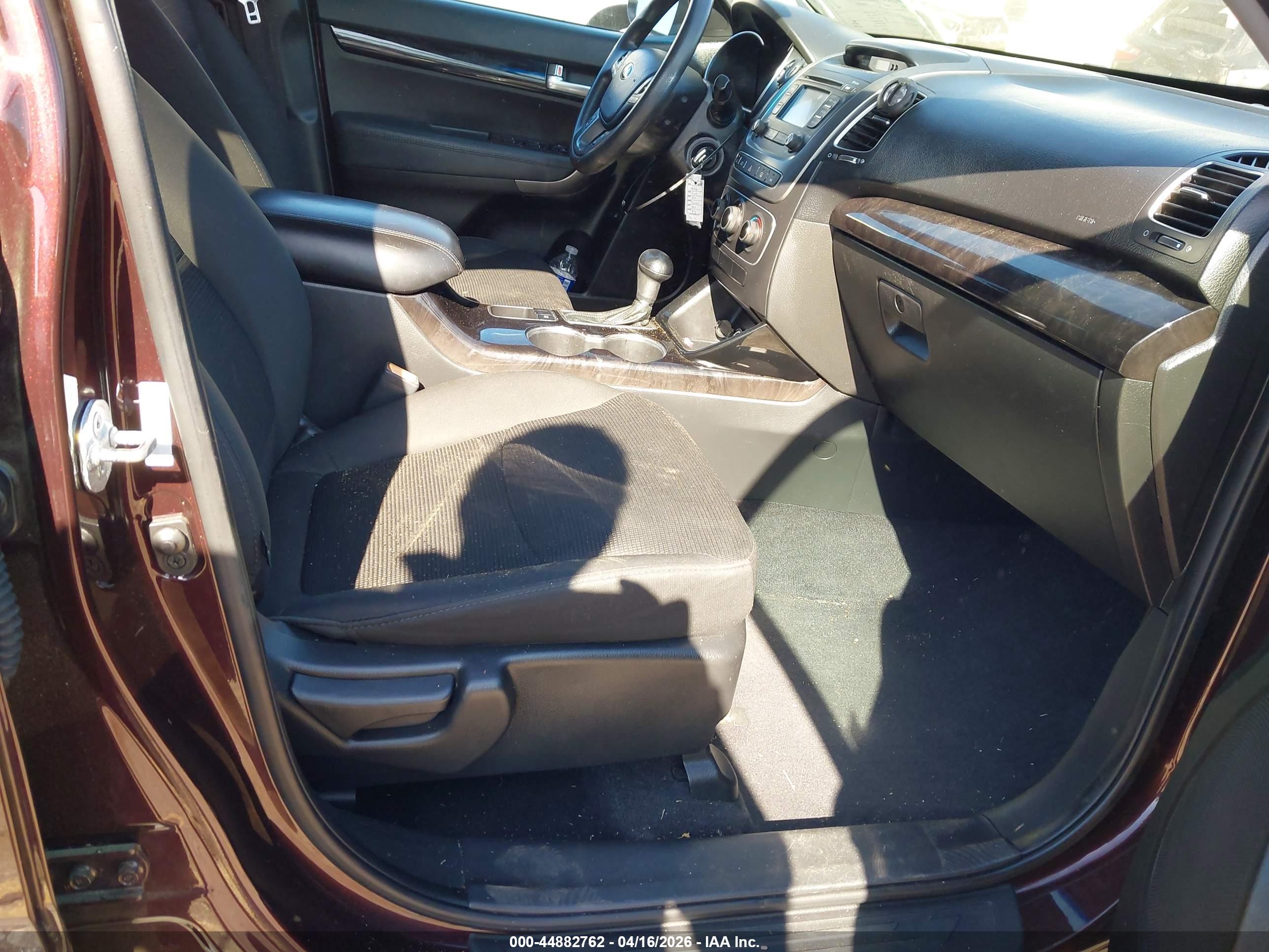 KIA SORENTO image 5