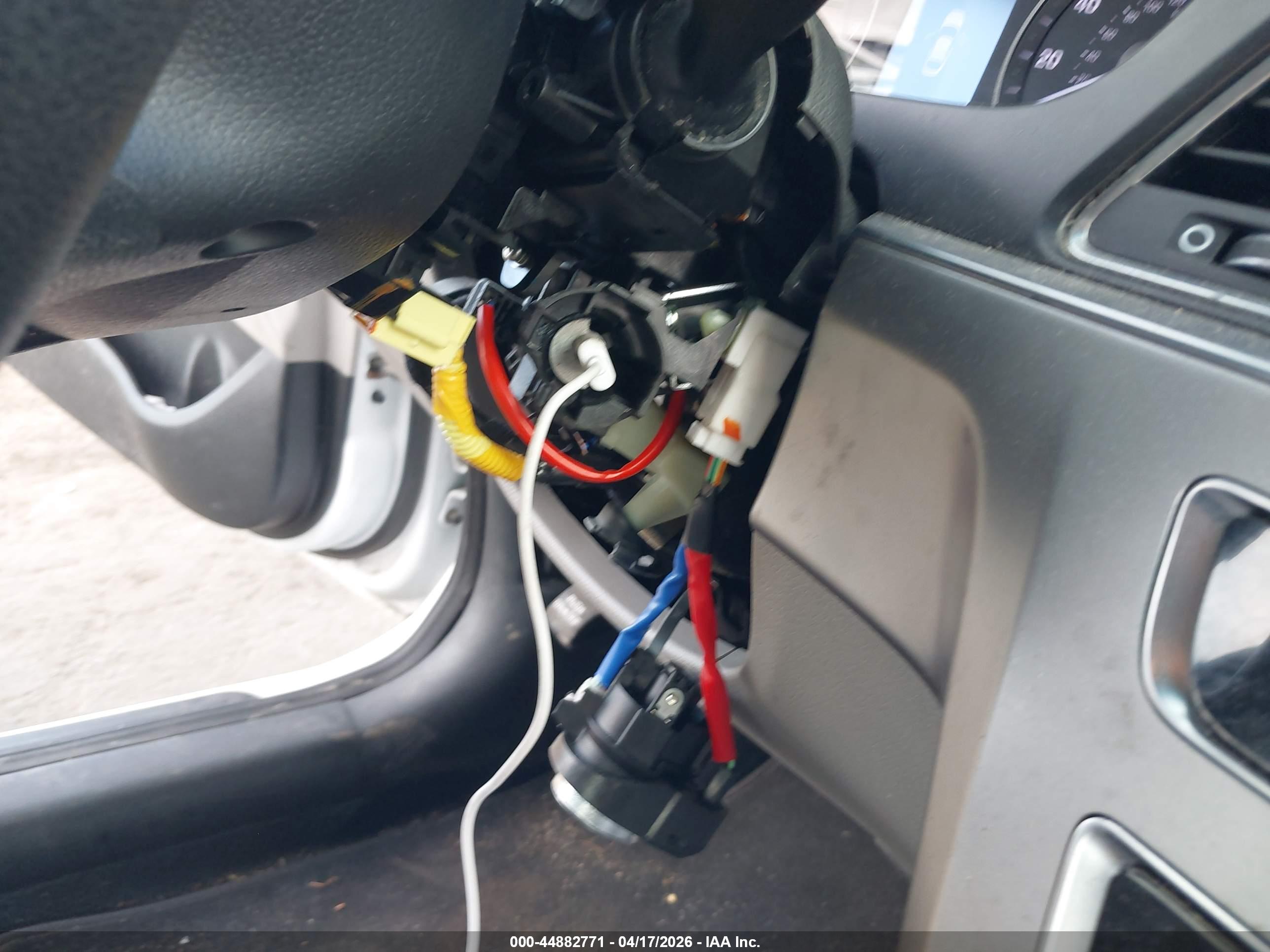 HYUNDAI SONATA image 6