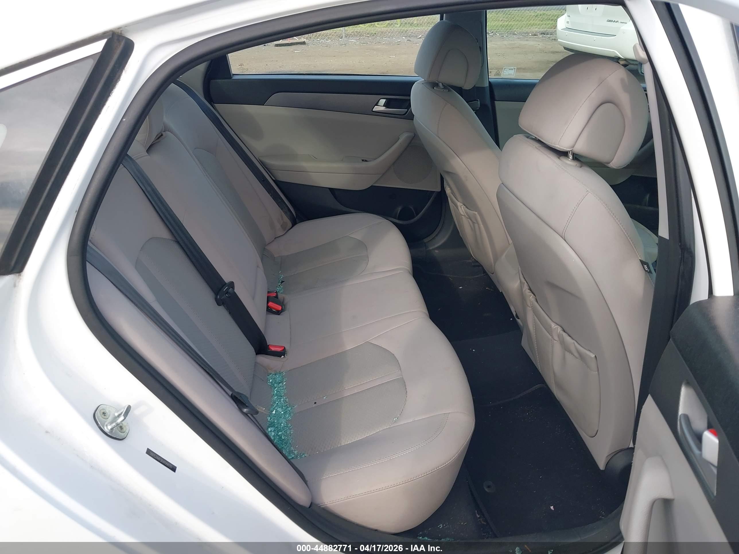 HYUNDAI SONATA image 8