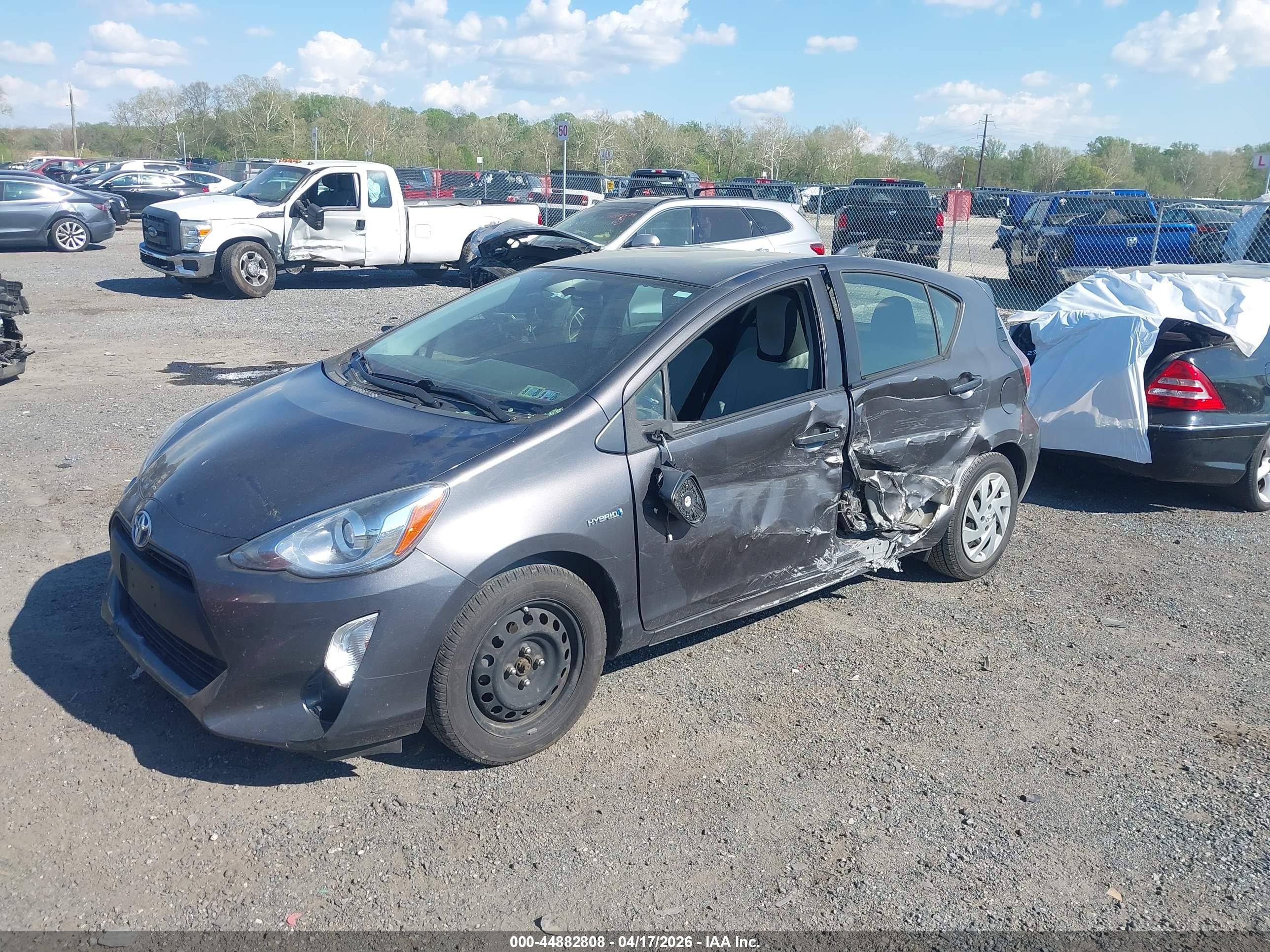 TOYOTA PRIUS image 2