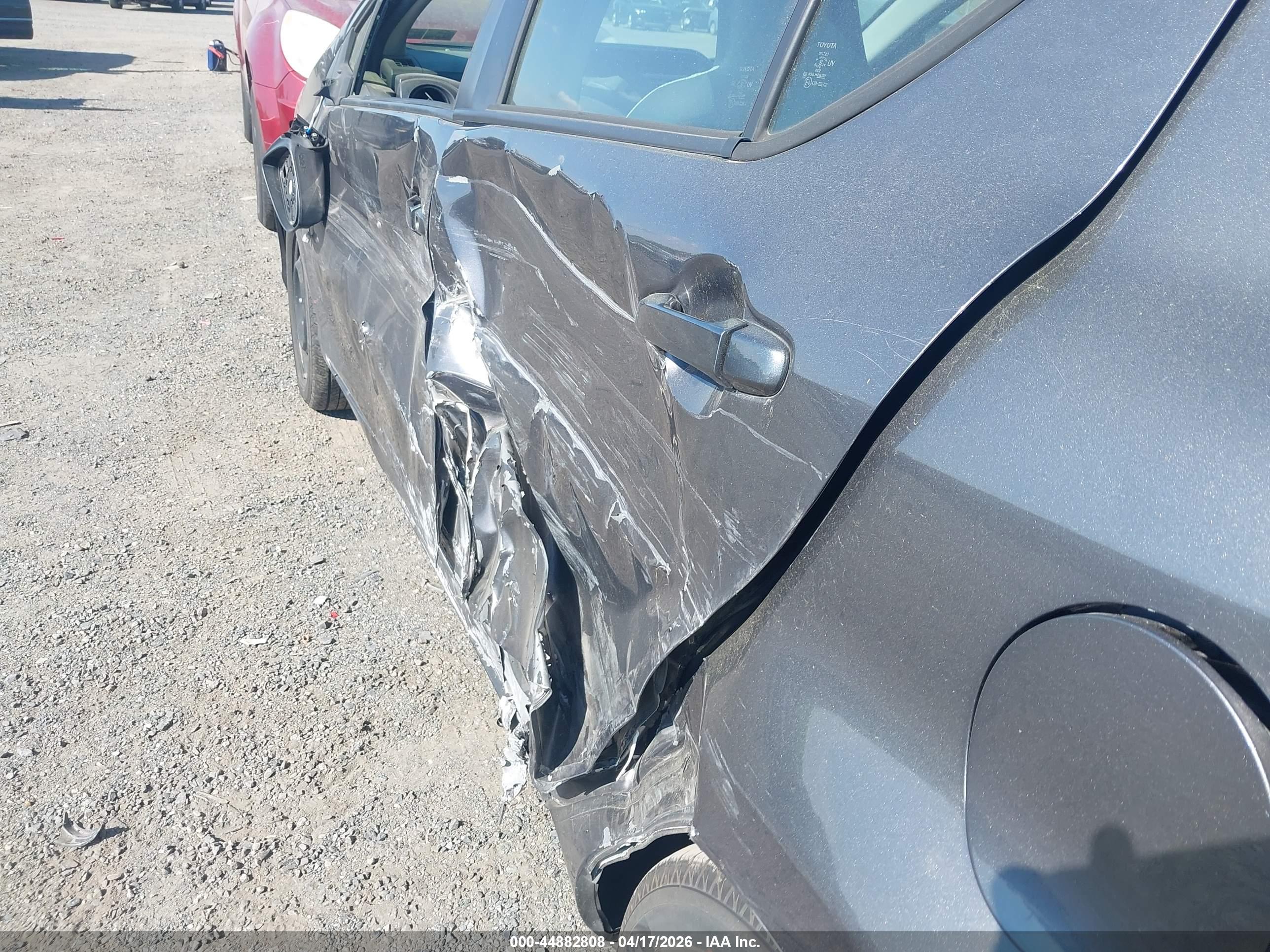 TOYOTA PRIUS image 6