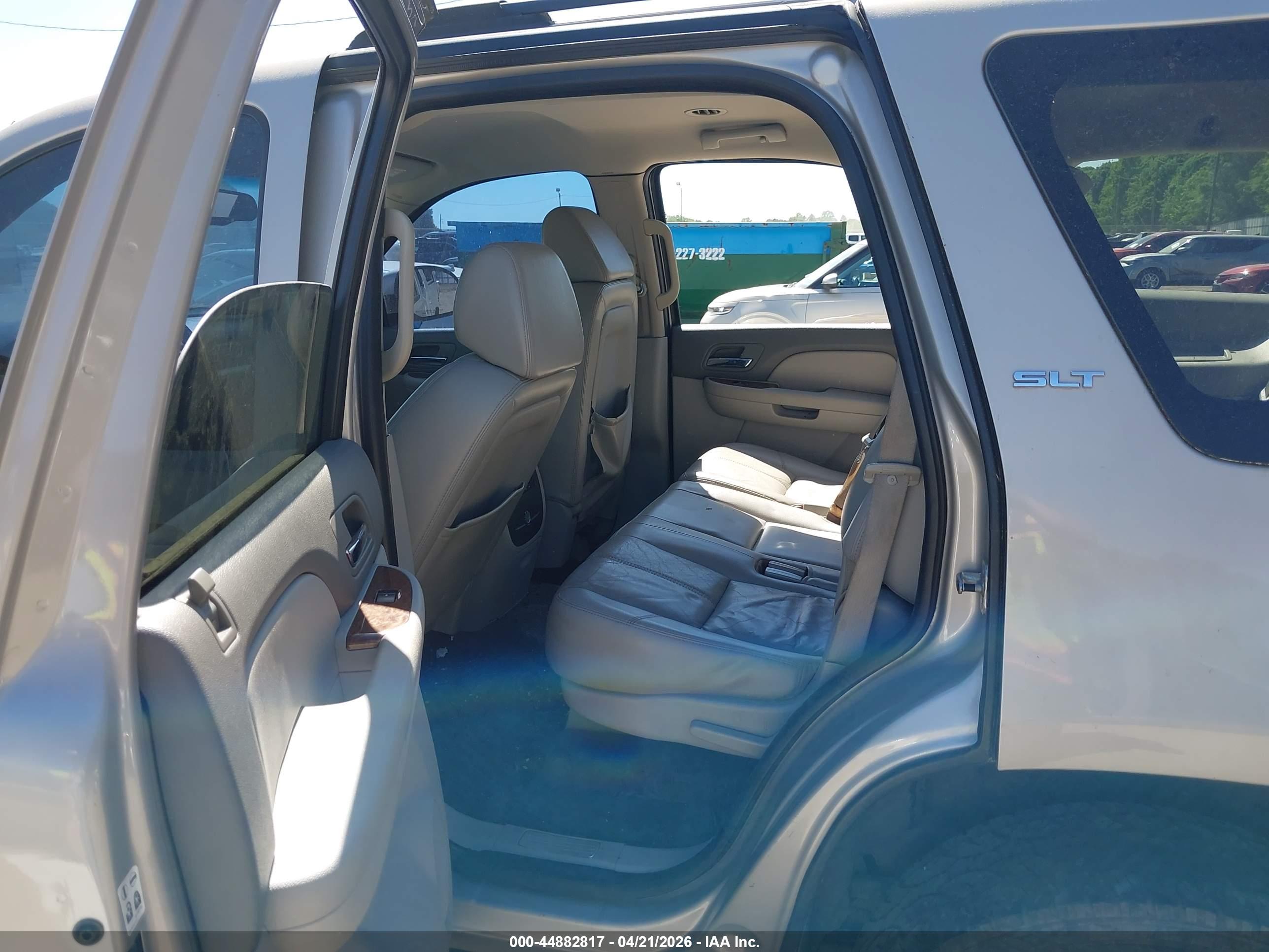 GMC YUKON image 8