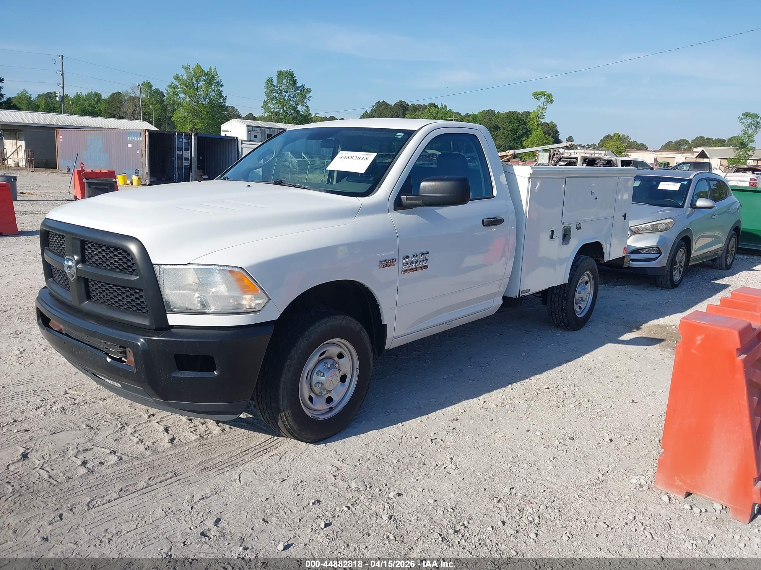 RAM 2500 image 2