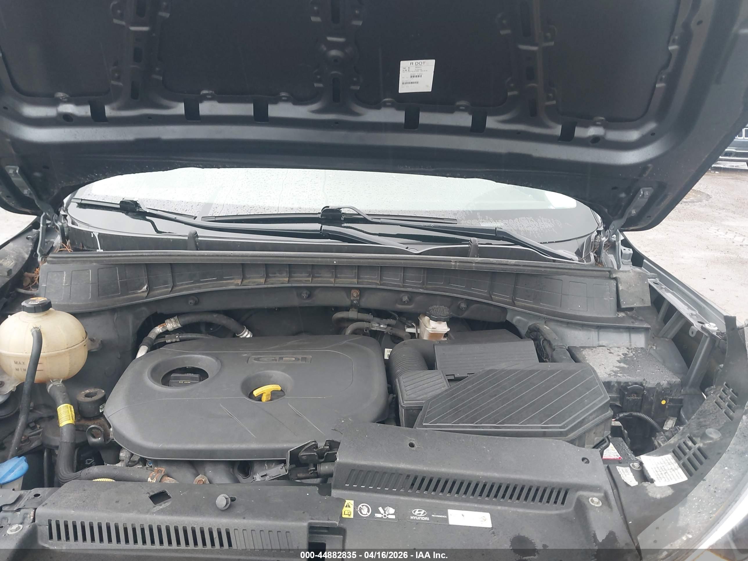 HYUNDAI TUCSON image 10