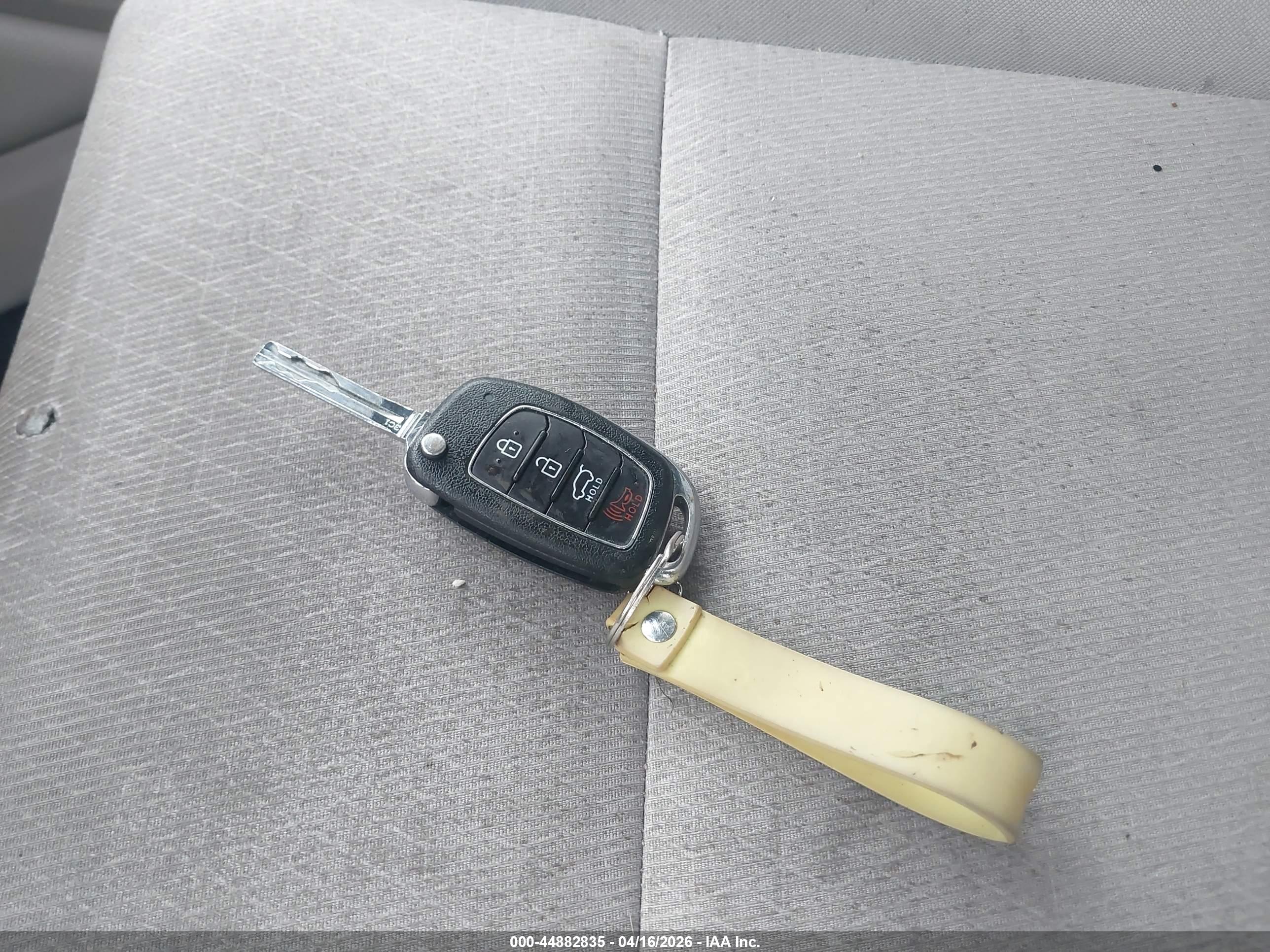 HYUNDAI TUCSON image 11