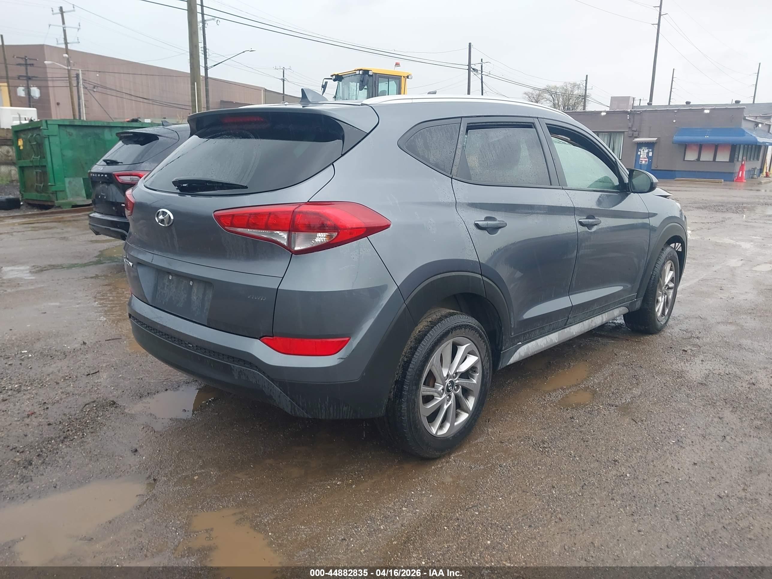 HYUNDAI TUCSON image 4