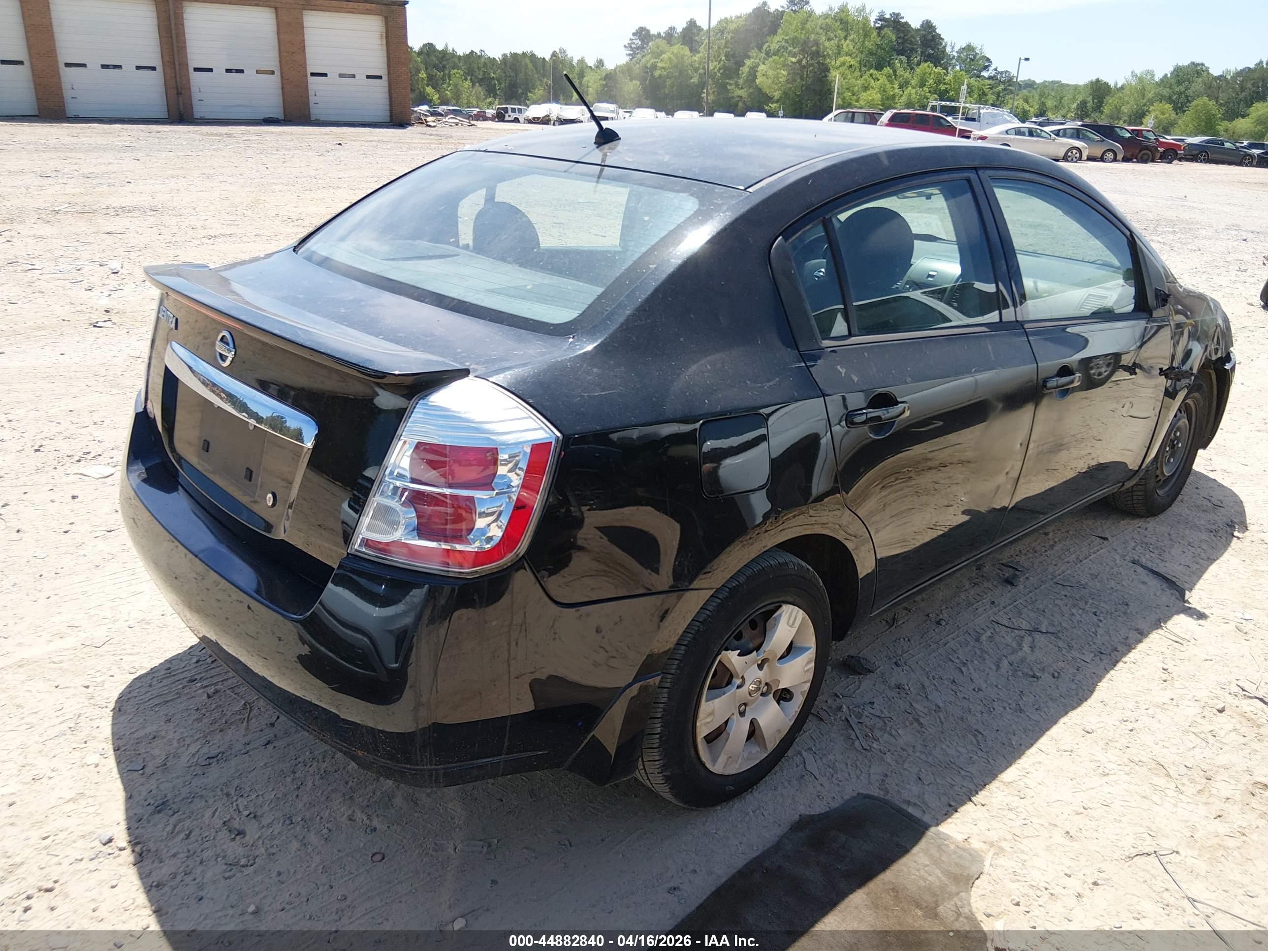 NISSAN SENTRA image 4