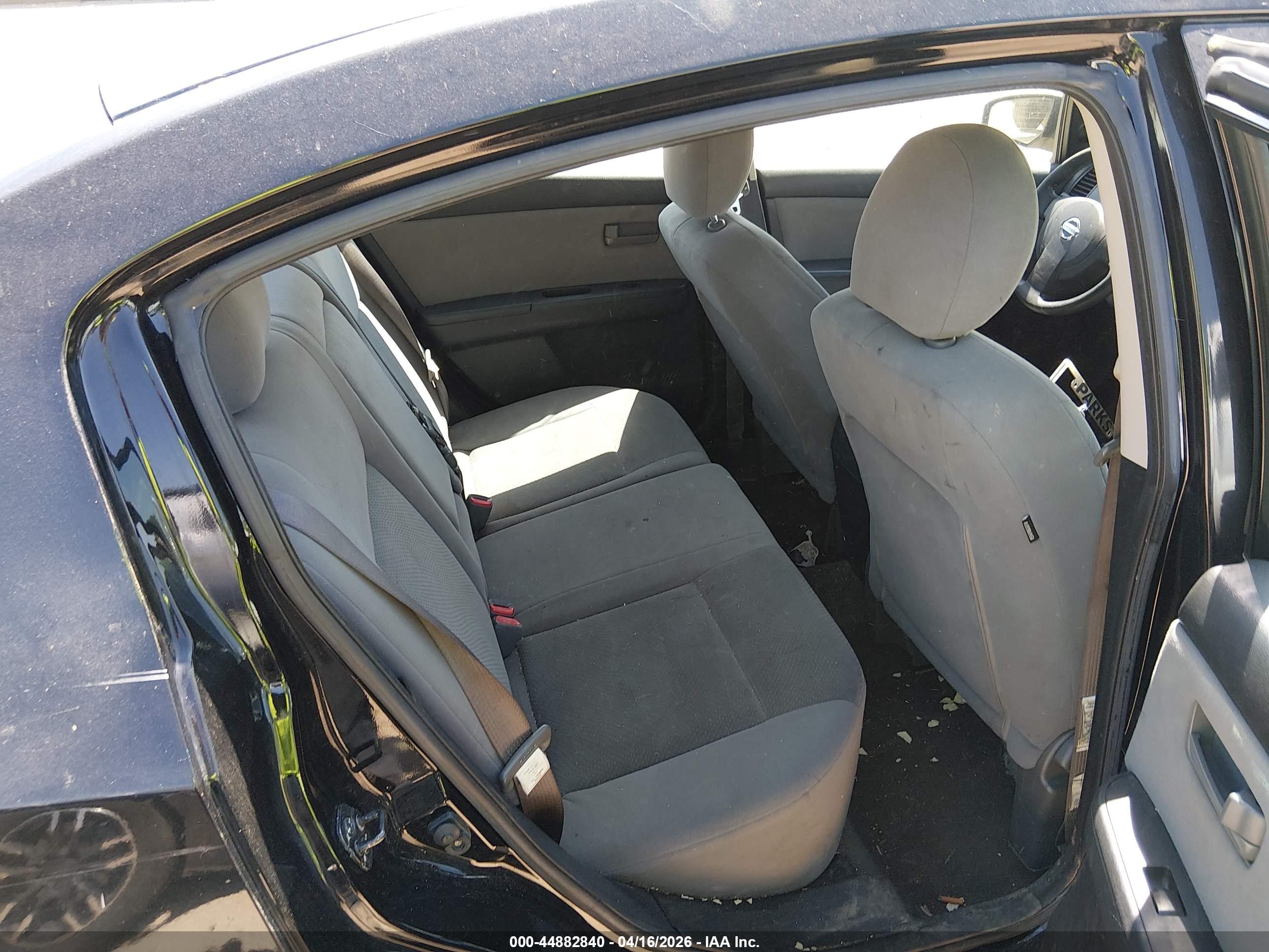 NISSAN SENTRA image 8