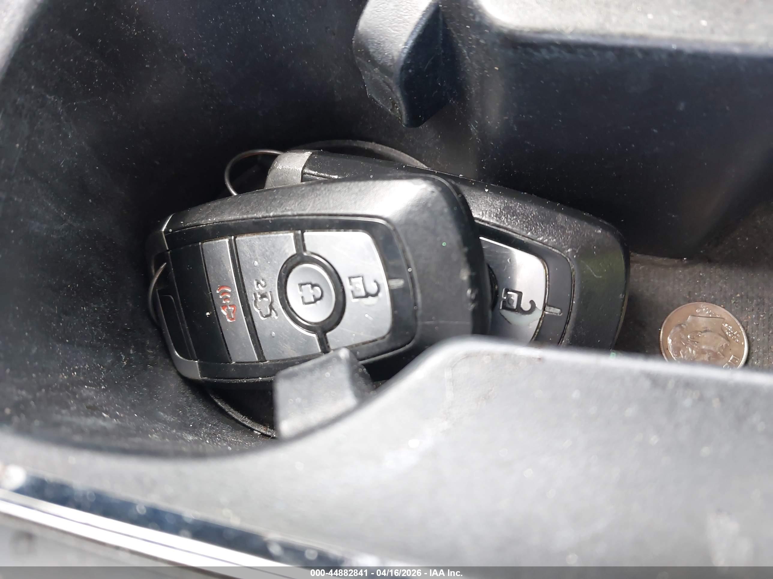 FORD FUSION image 11