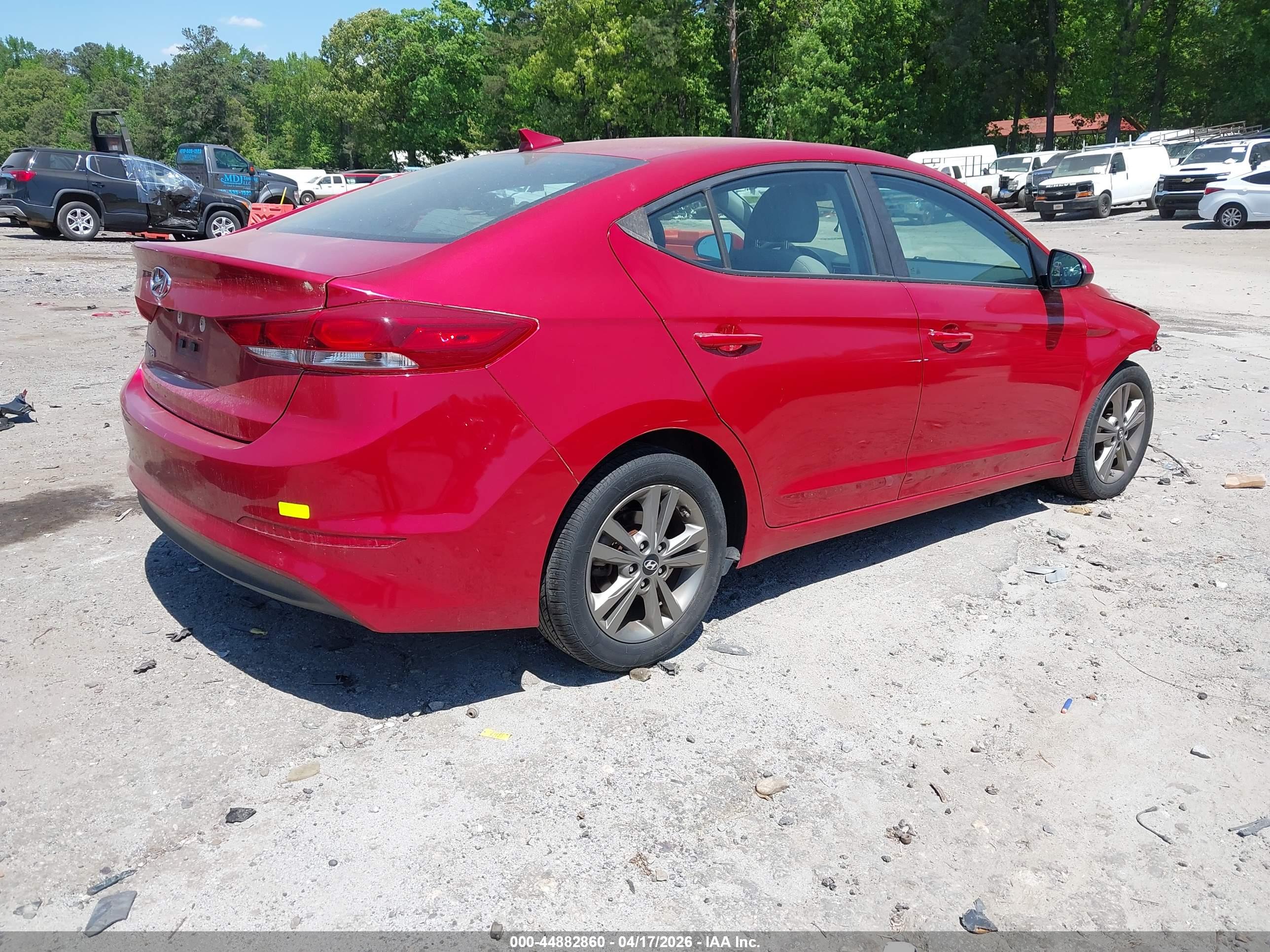 HYUNDAI ELANTRA image 4