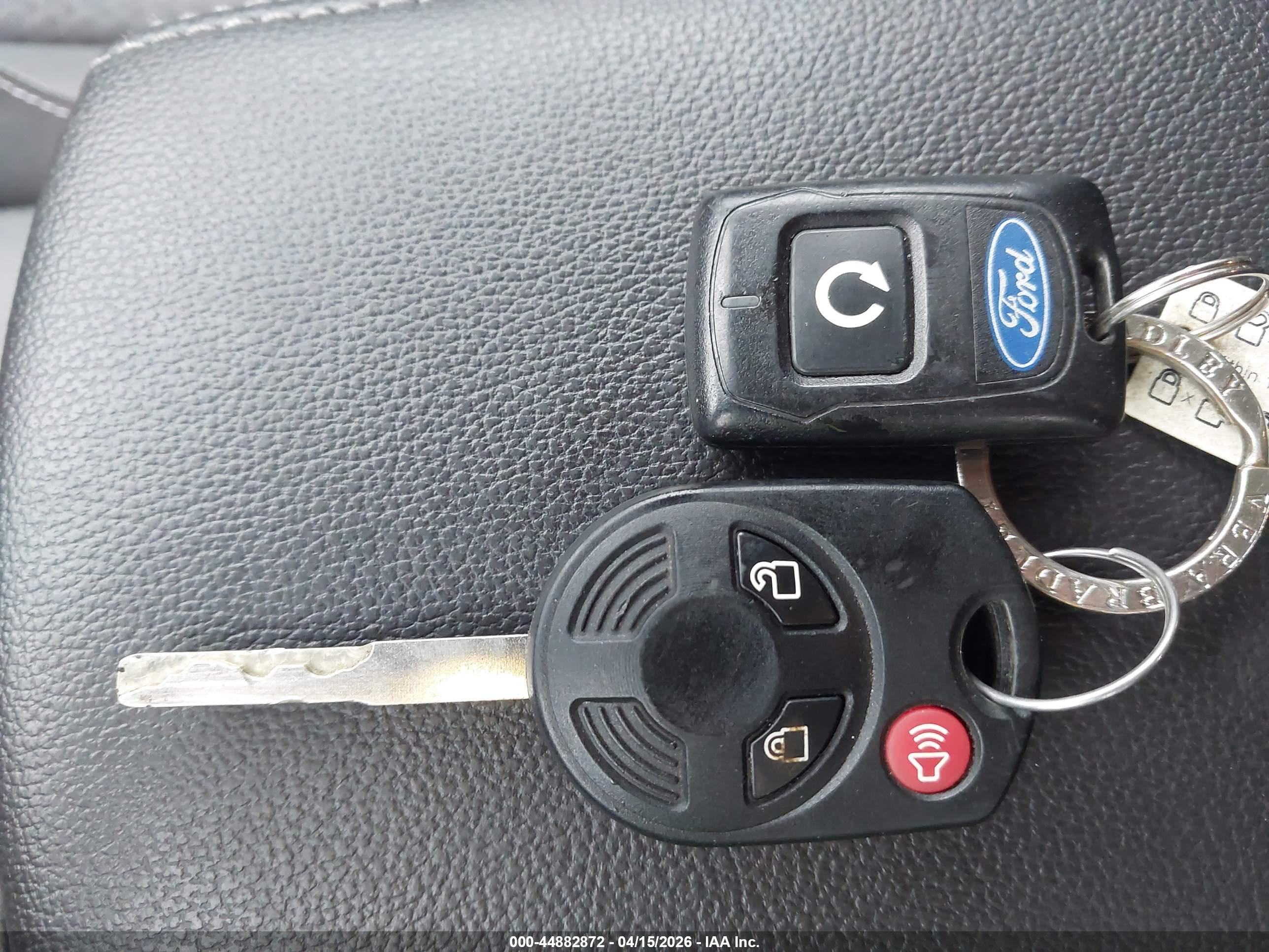 FORD ESCAPE image 11
