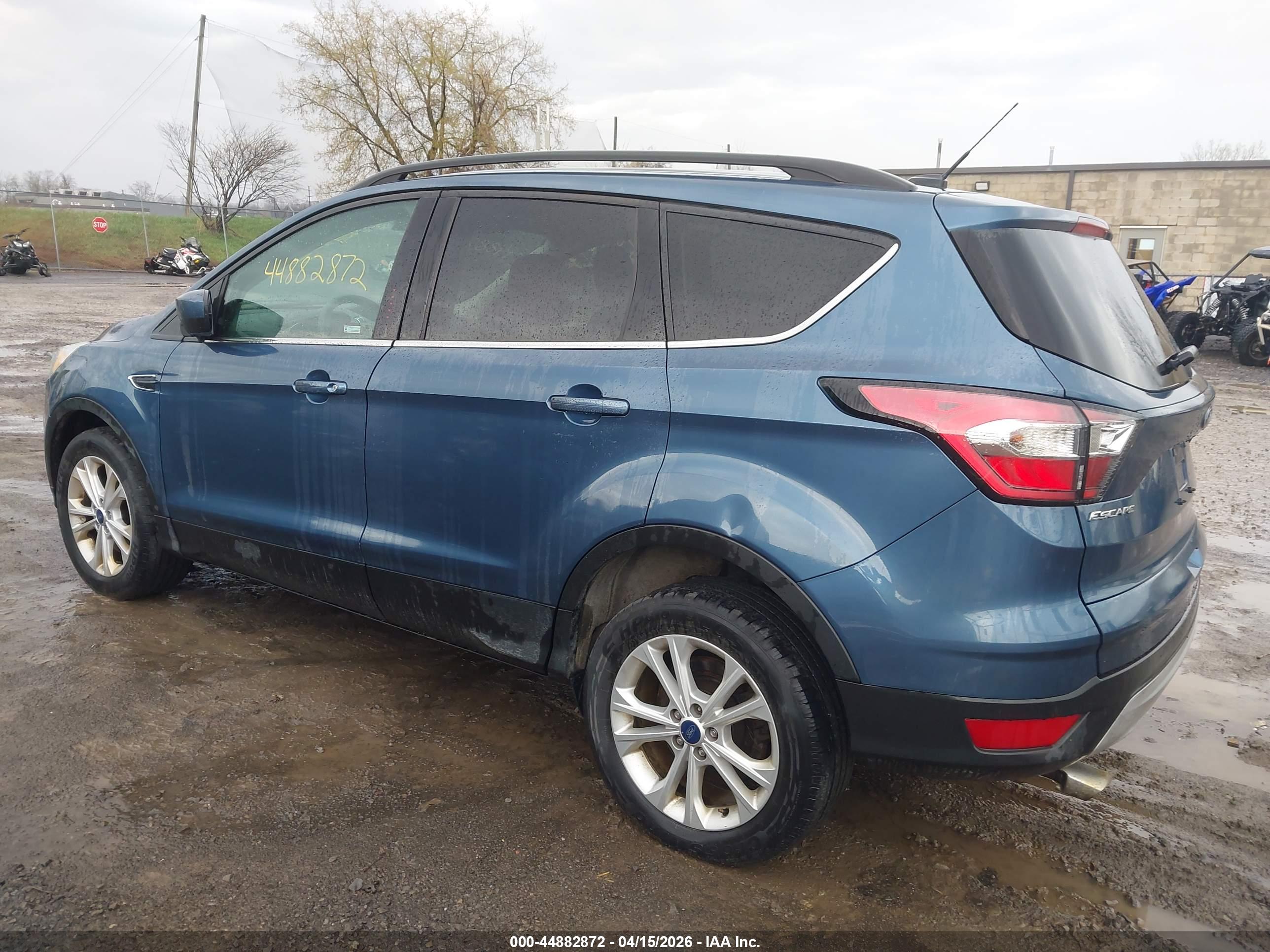 FORD ESCAPE image 3