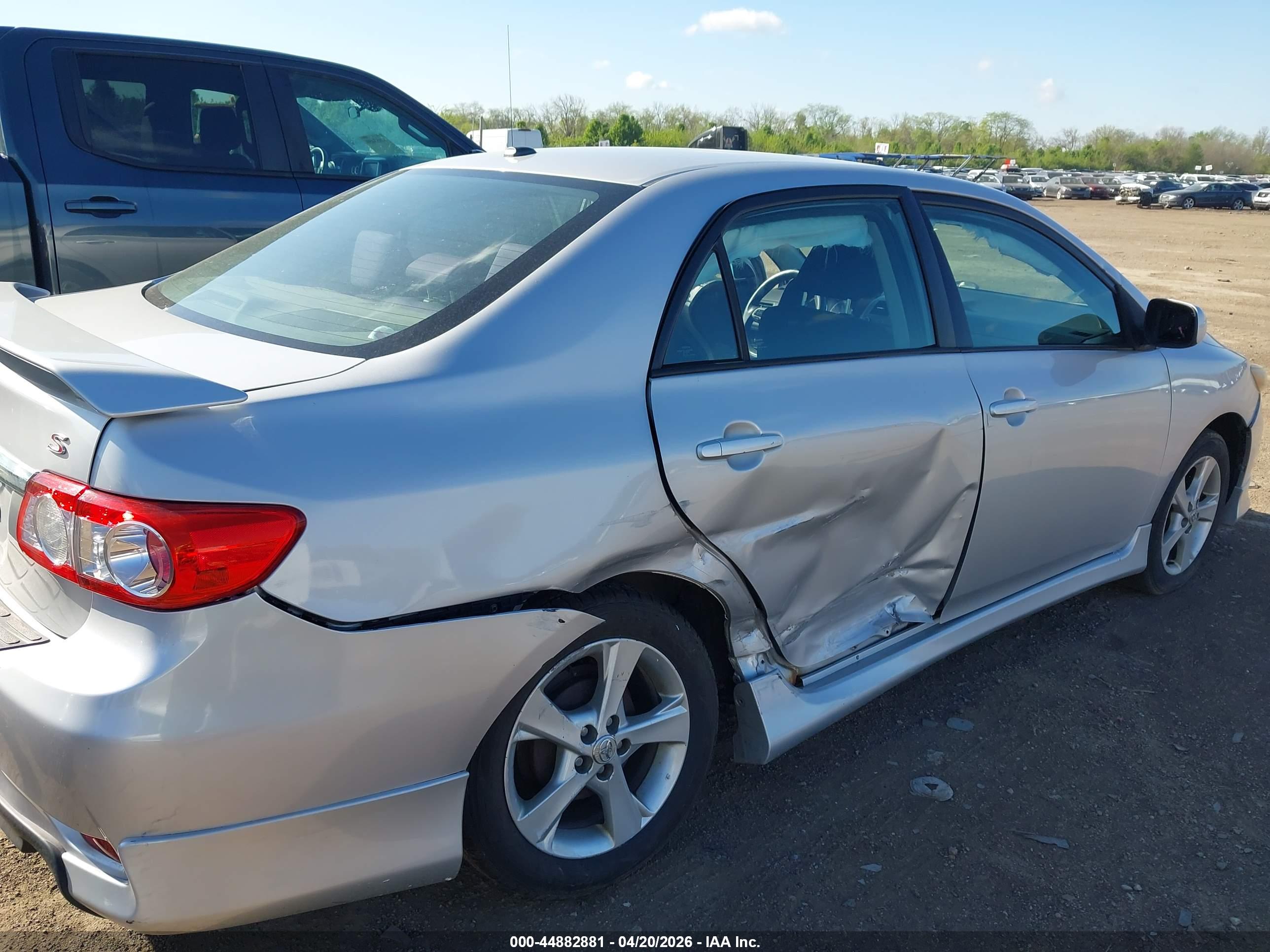TOYOTA COROLLA image 6
