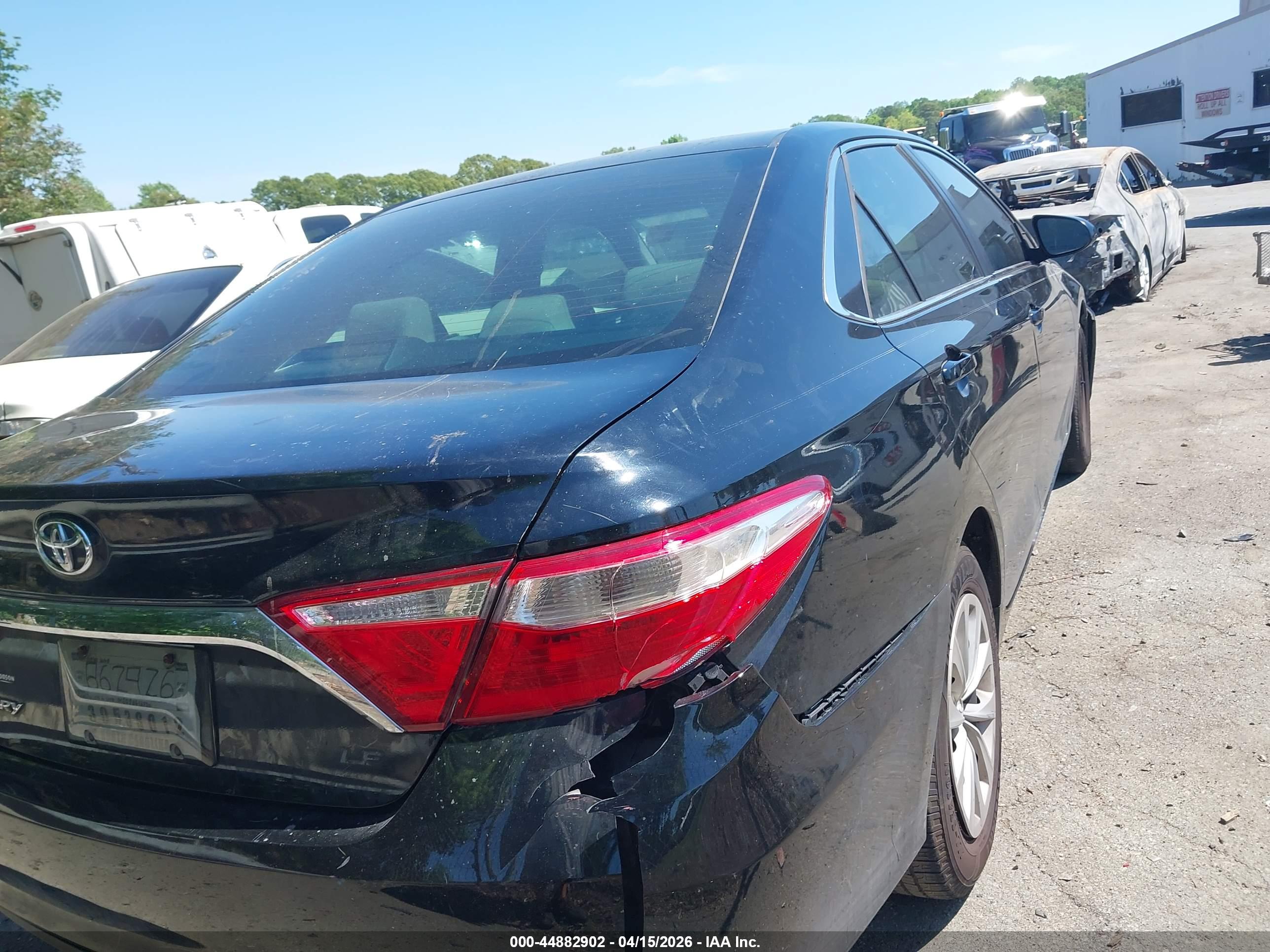 TOYOTA CAMRY image 4