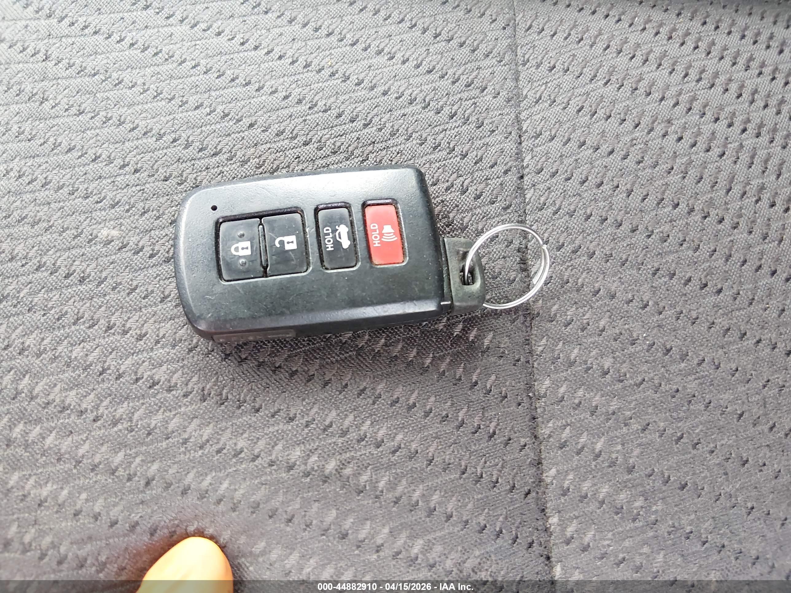 TOYOTA CAMRY image 11