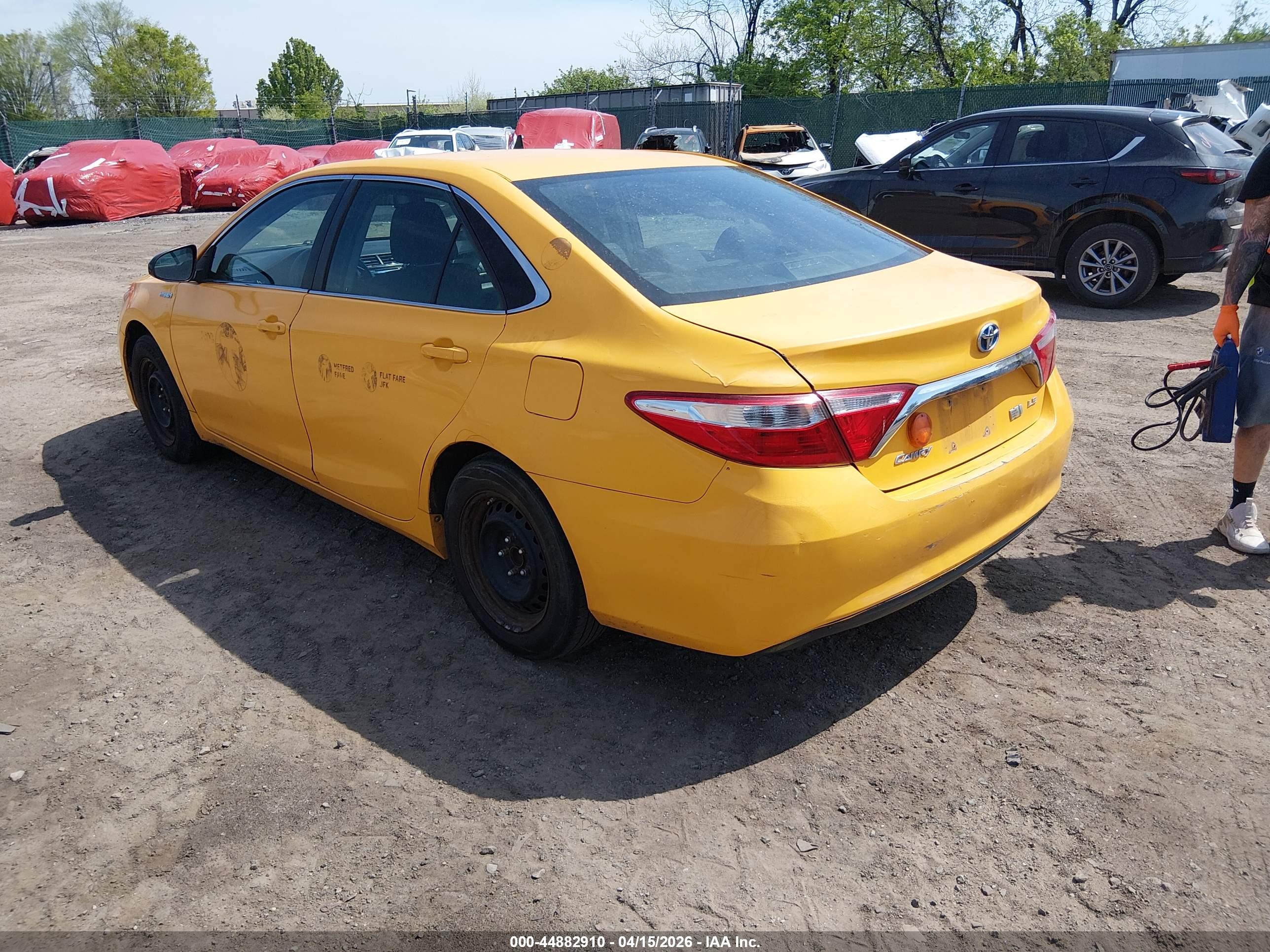 TOYOTA CAMRY image 3