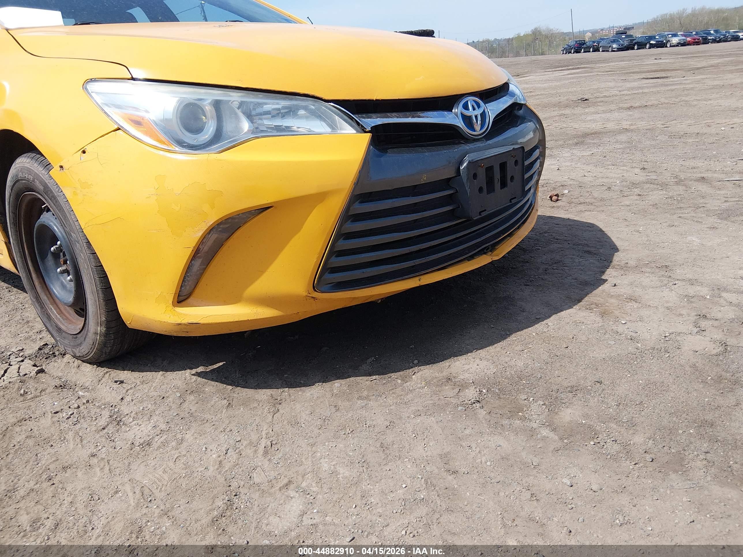 TOYOTA CAMRY image 6