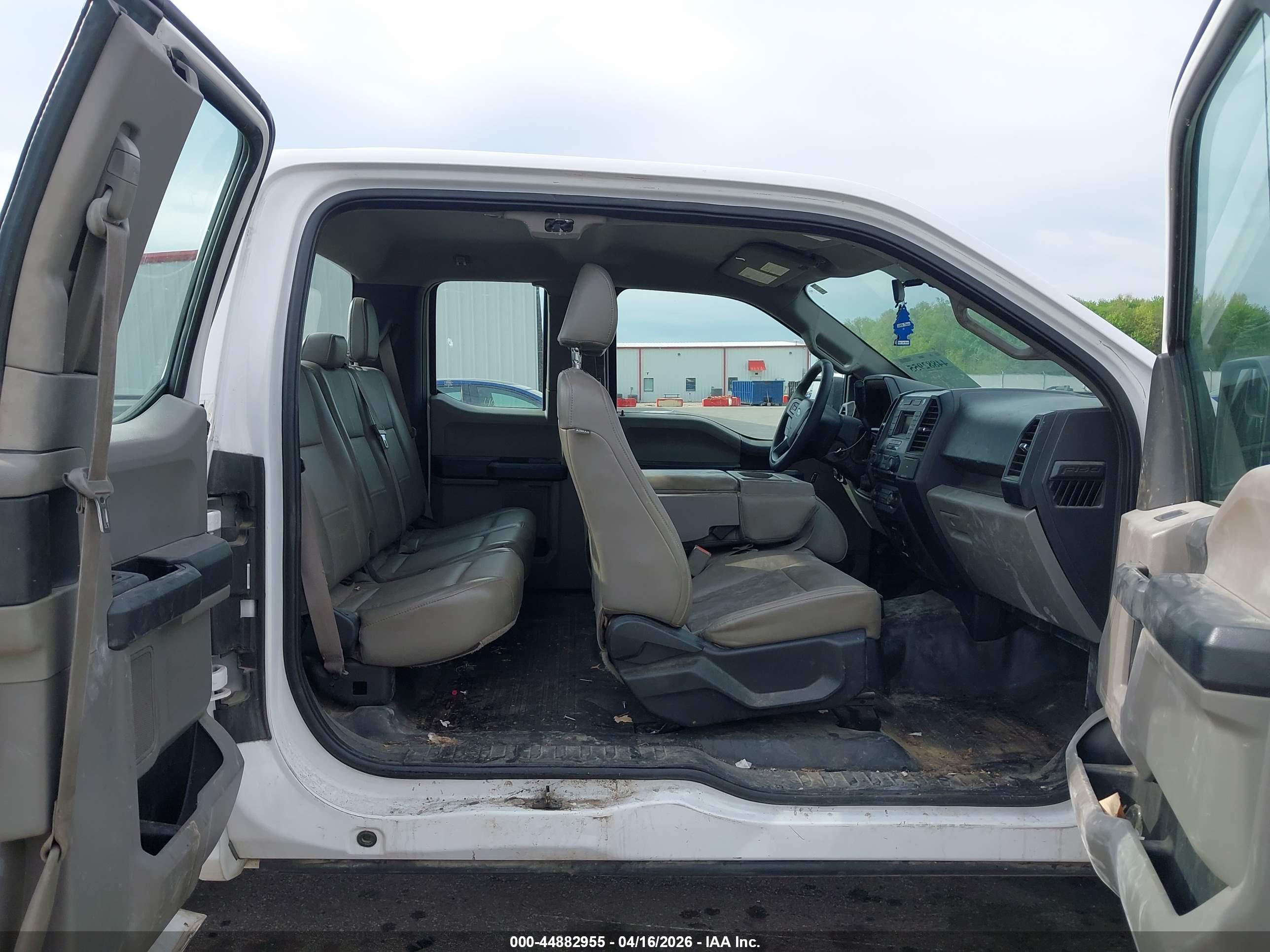 FORD F-150 image 8