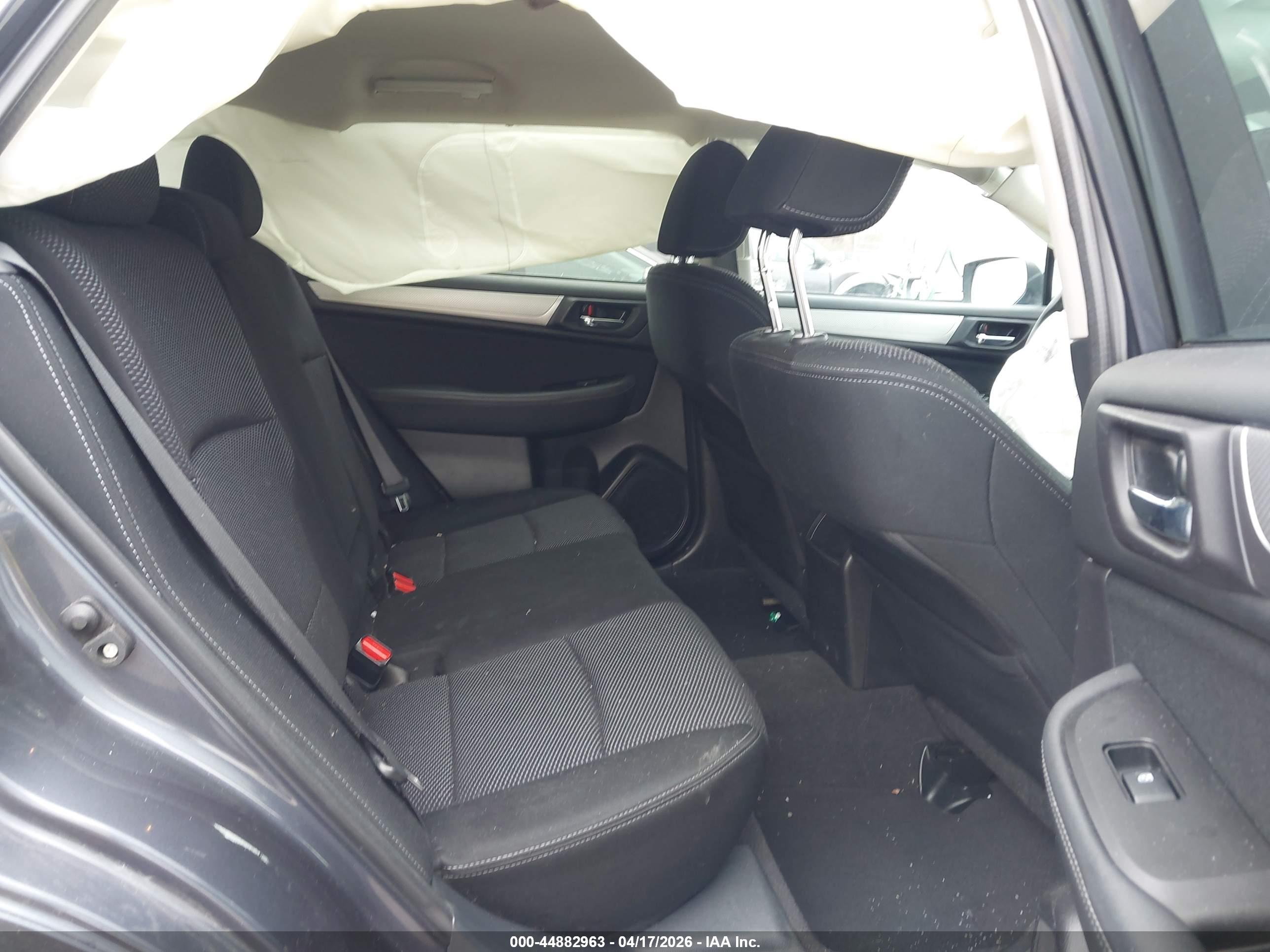 SUBARU OUTBACK image 8