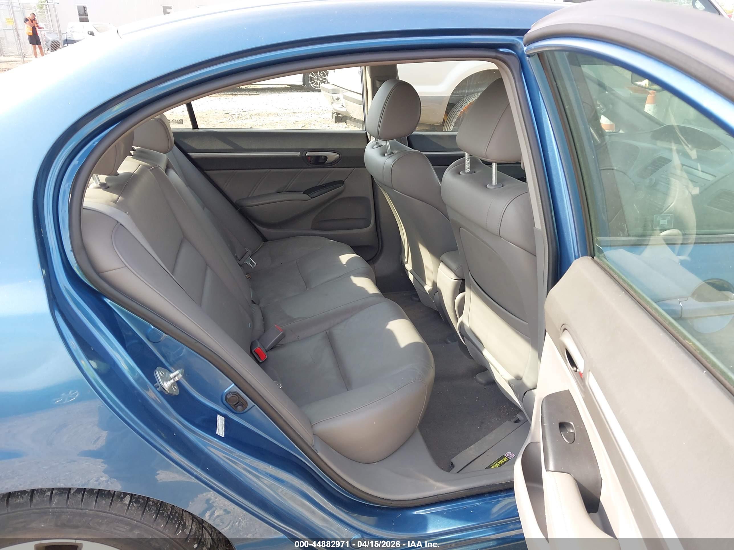 HONDA CIVIC image 8
