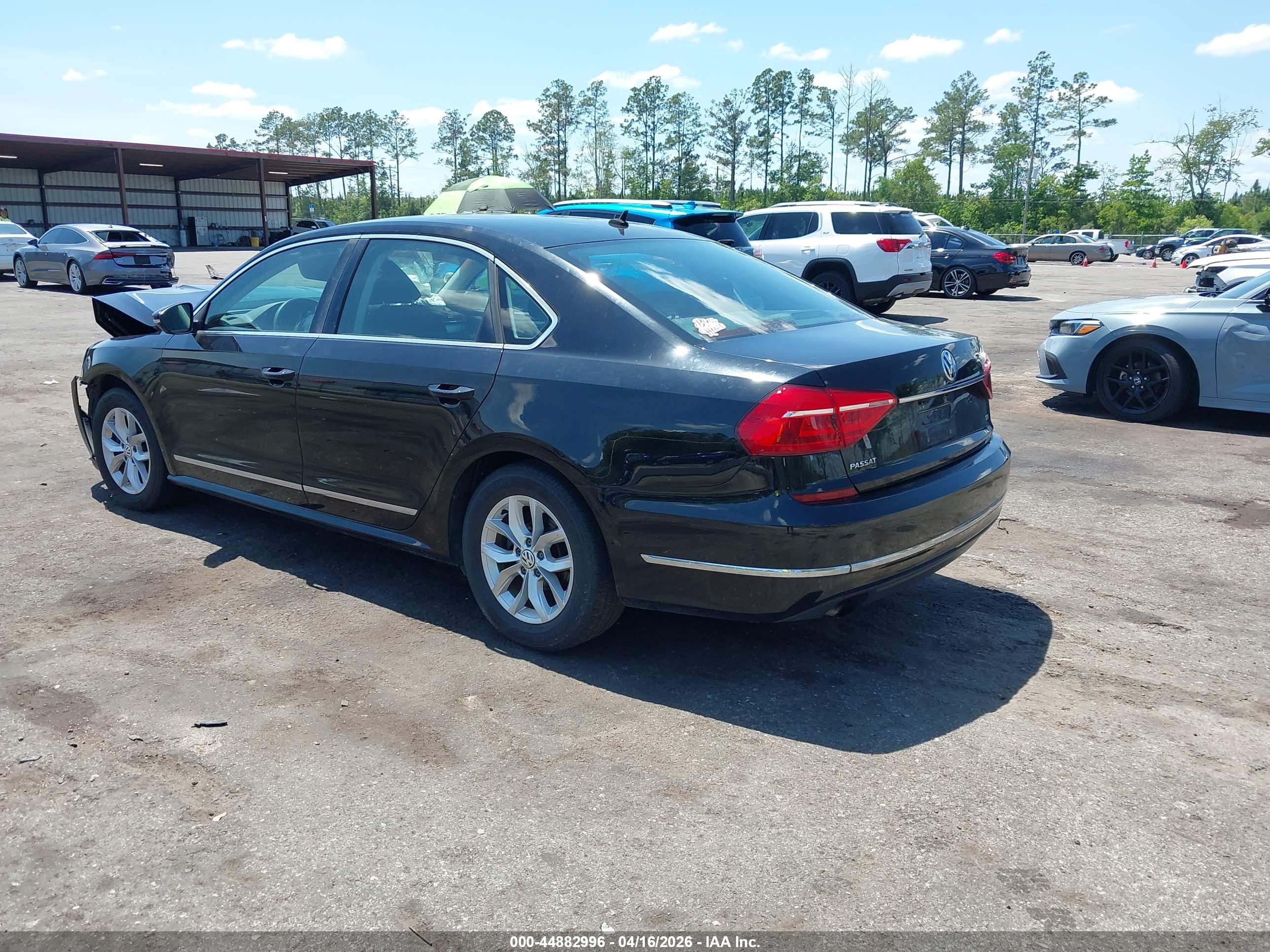 VOLKSWAGEN PASSAT image 3