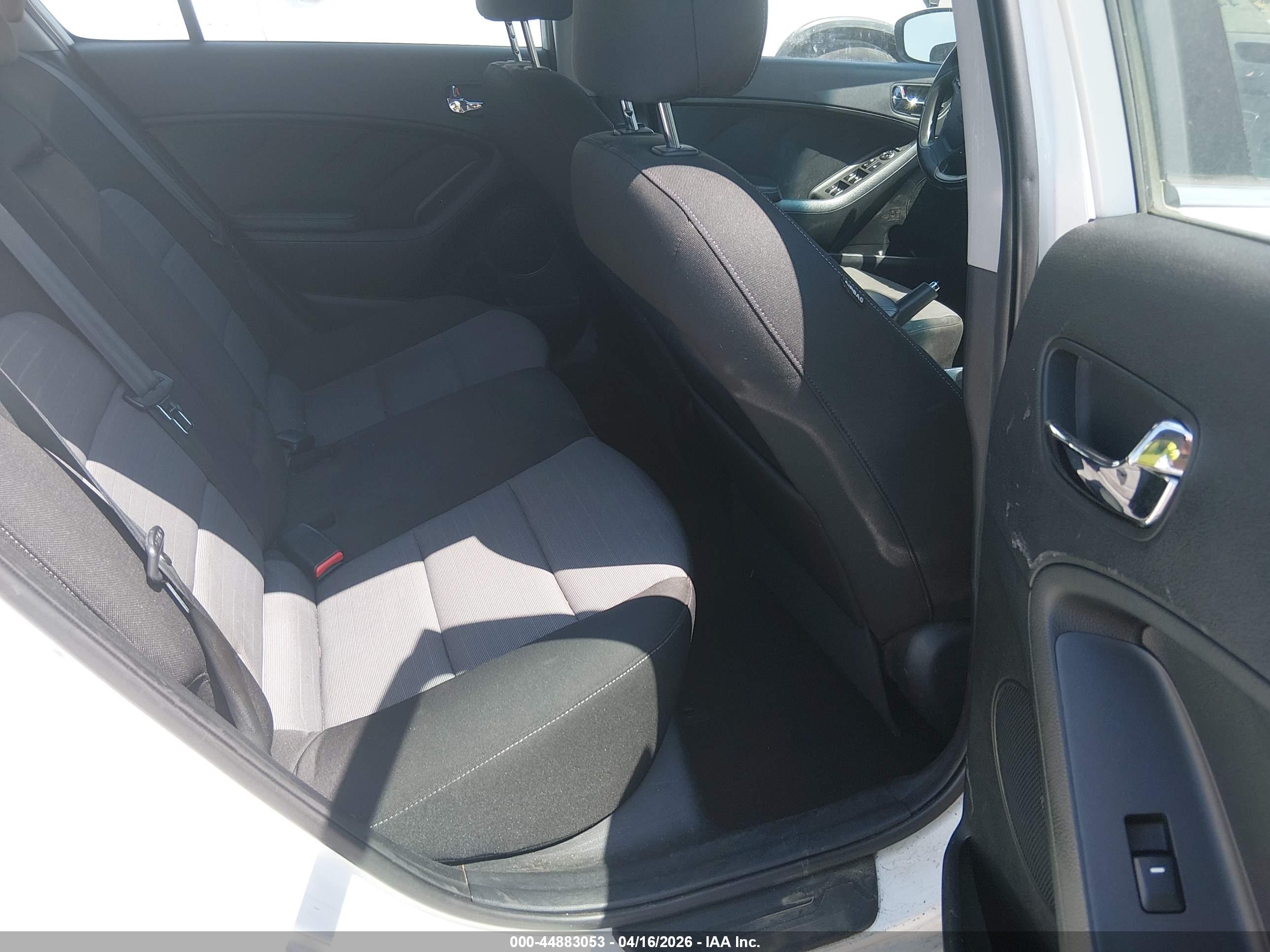 KIA FORTE image 8