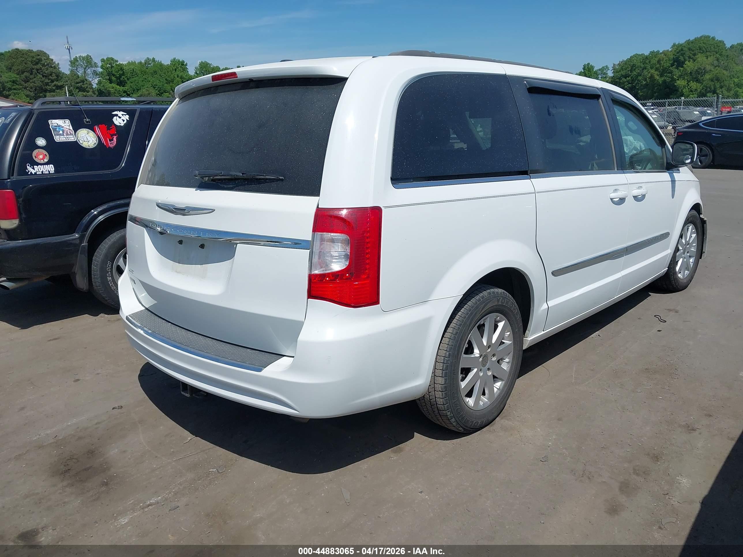 CHRYSLER TOWN image 4