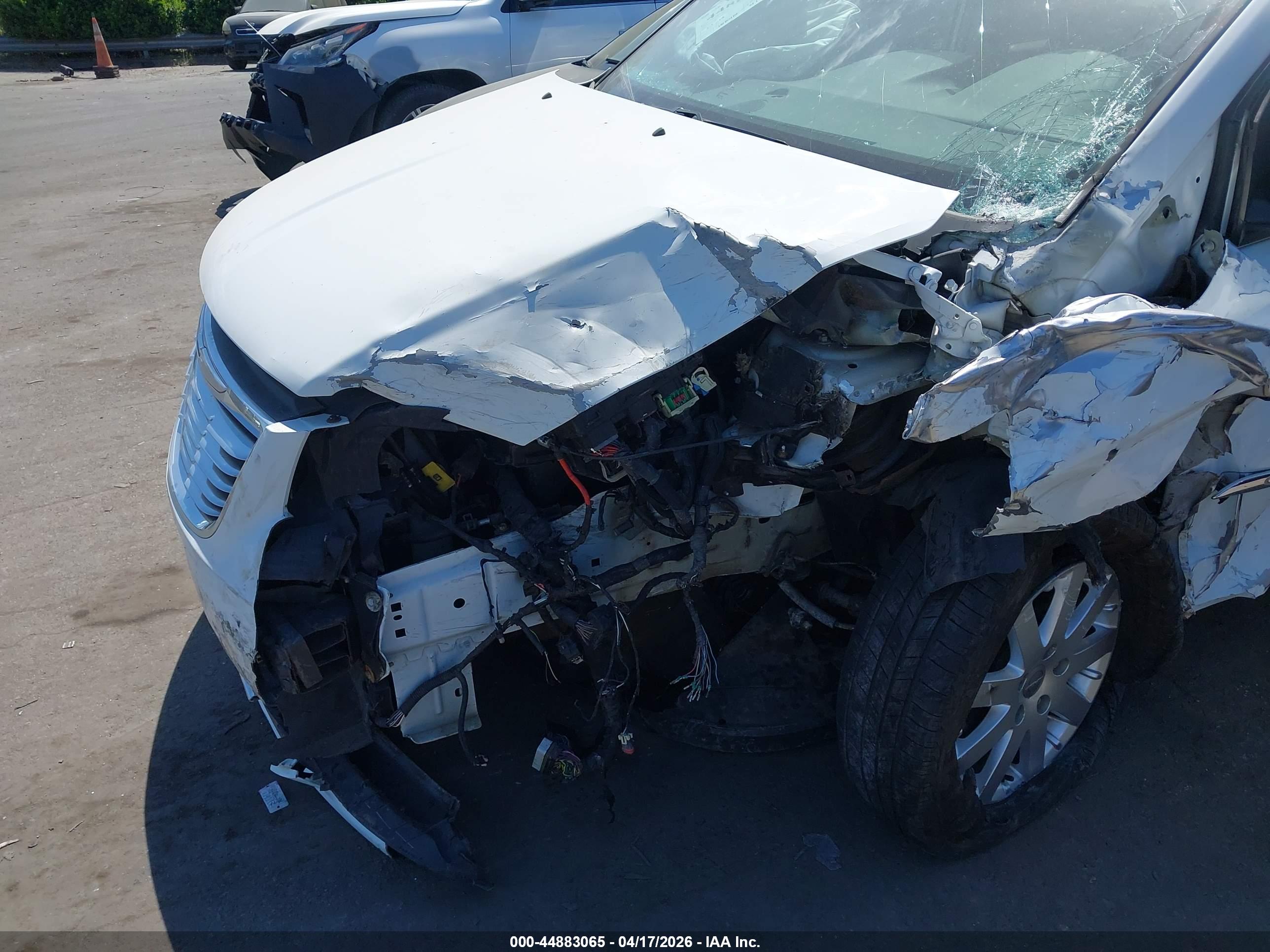 CHRYSLER TOWN image 6