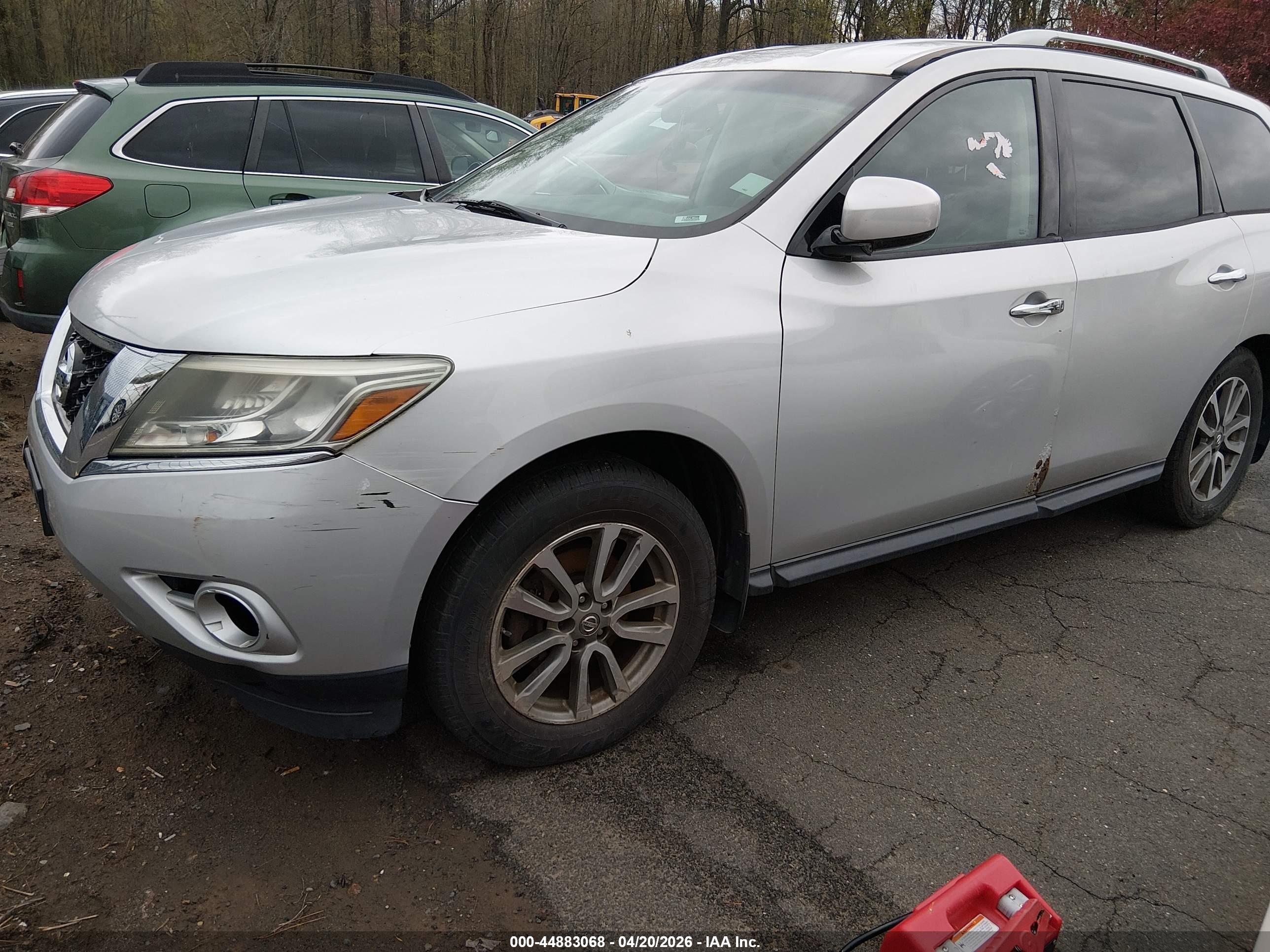 NISSAN PATHFINDER image 2