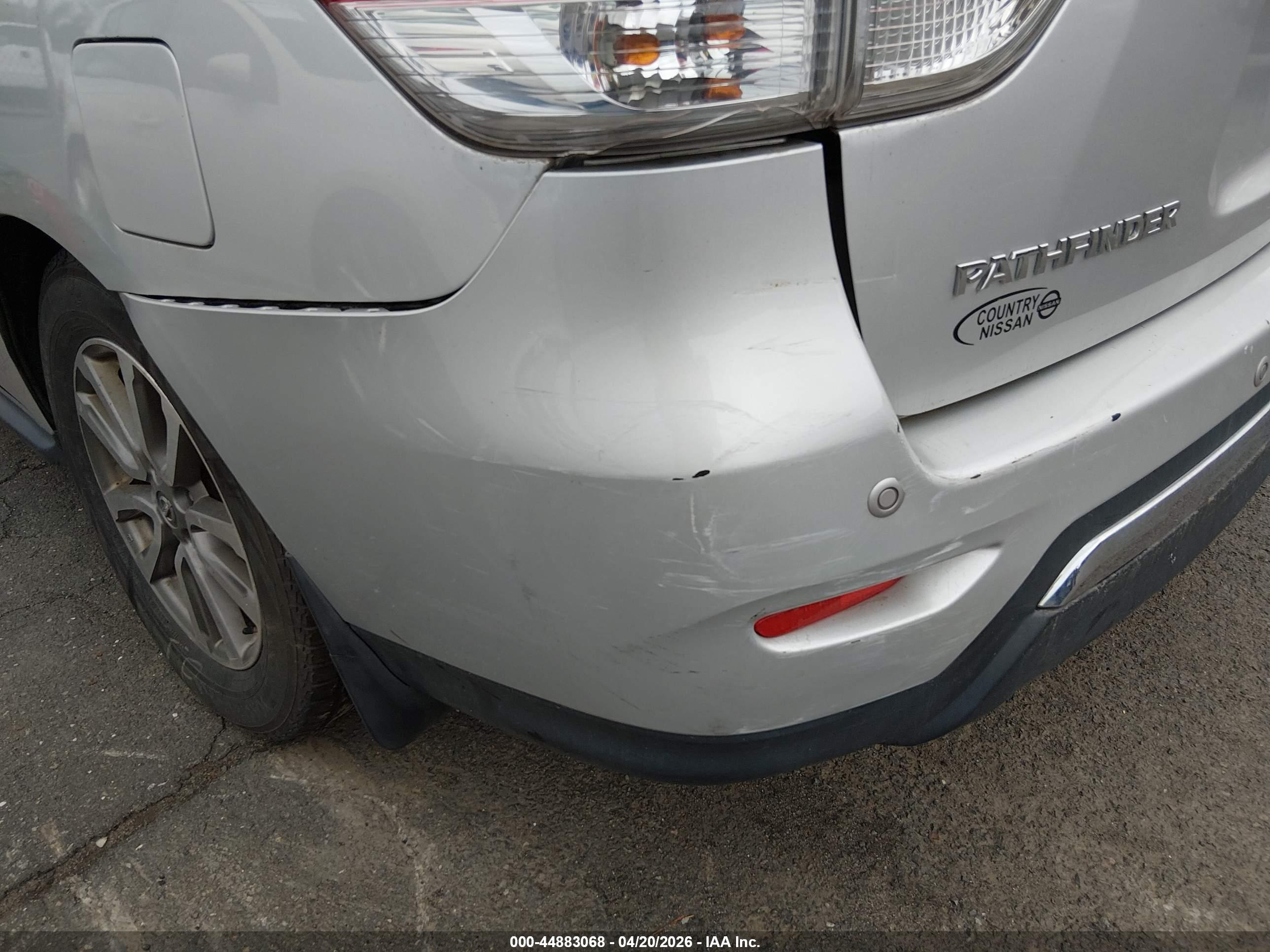 NISSAN PATHFINDER image 6