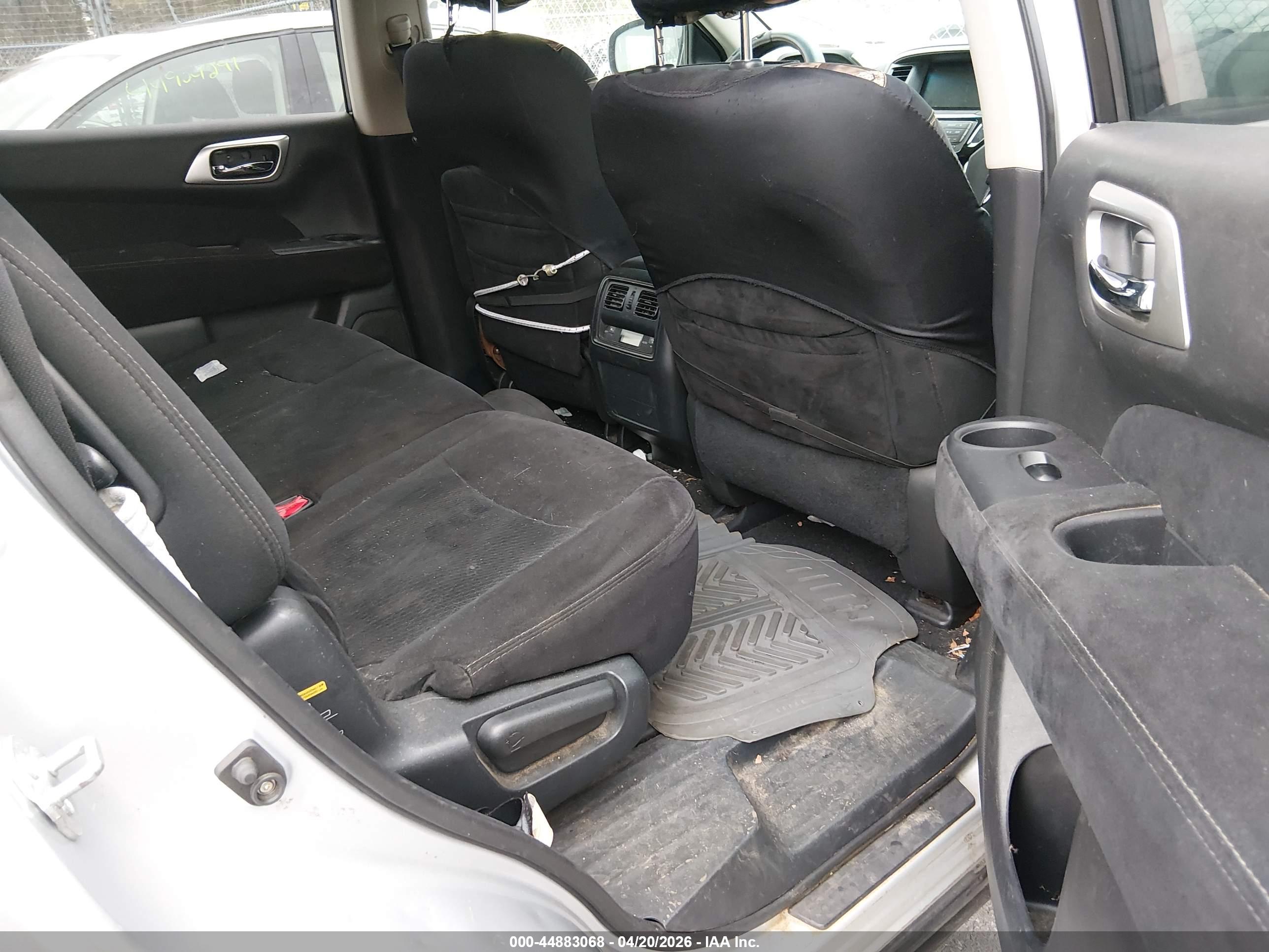 NISSAN PATHFINDER image 8