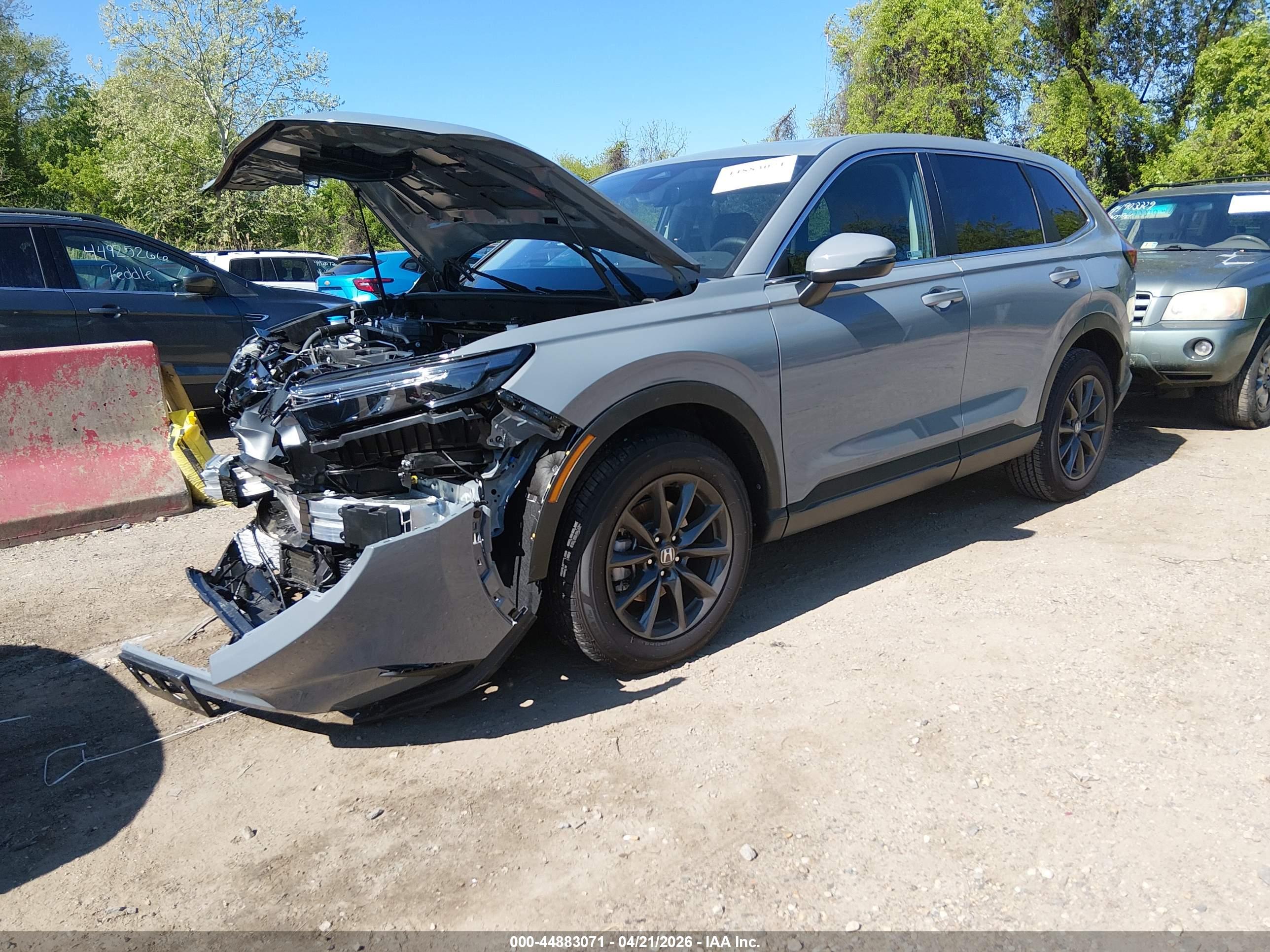 HONDA CR-V image 2