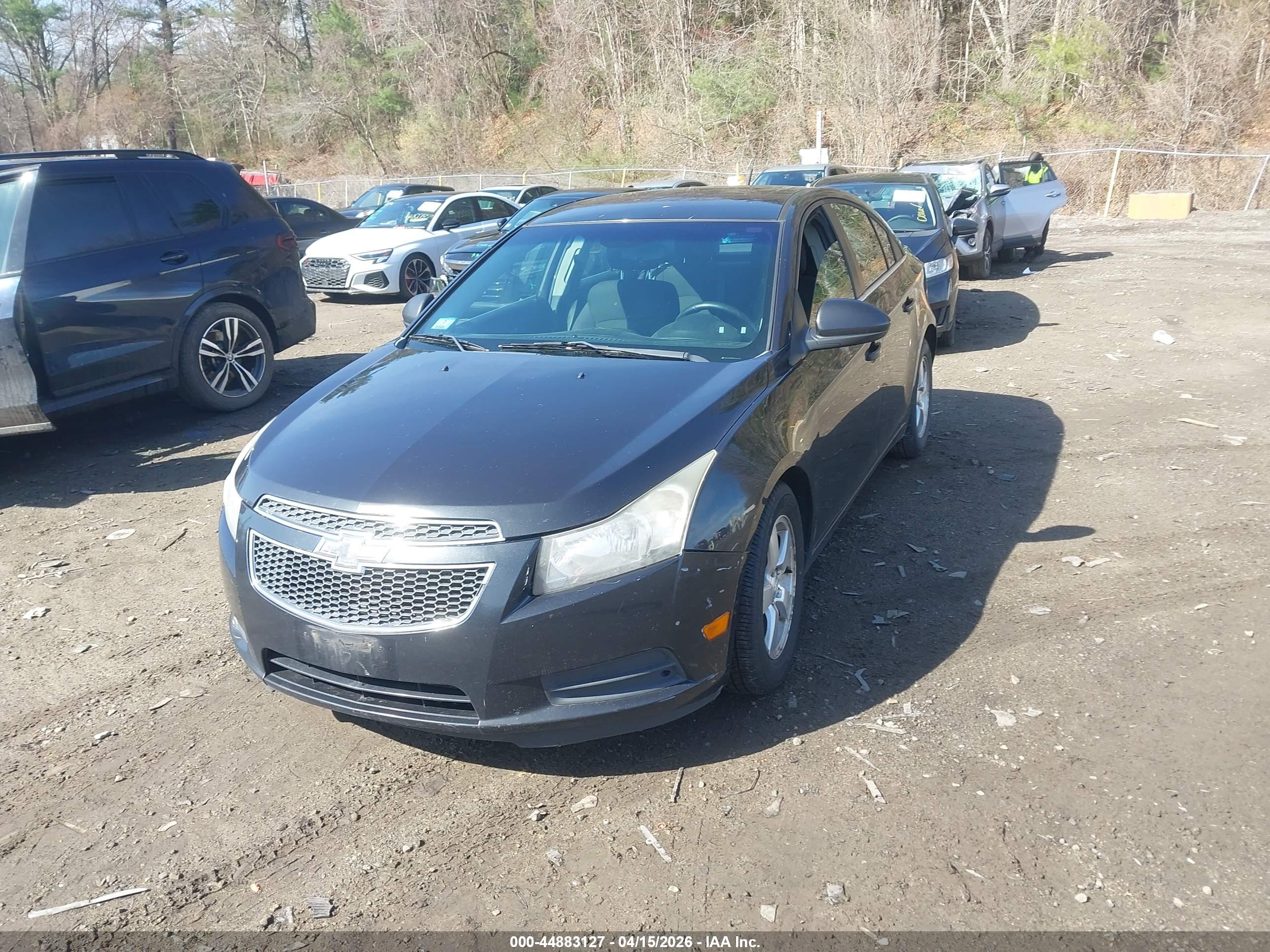 CHEVROLET CRUZE image 2