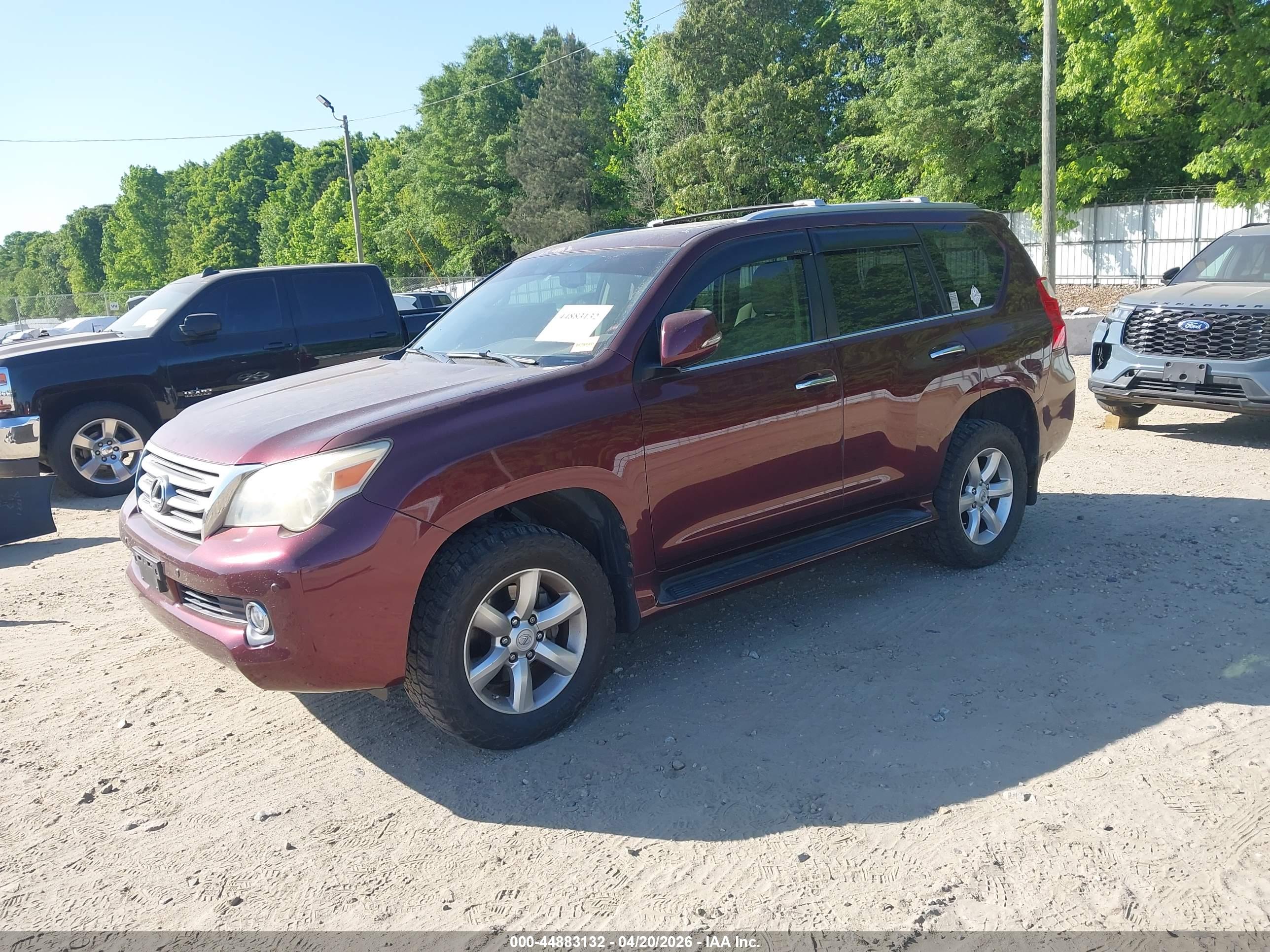 LEXUS GX image 2