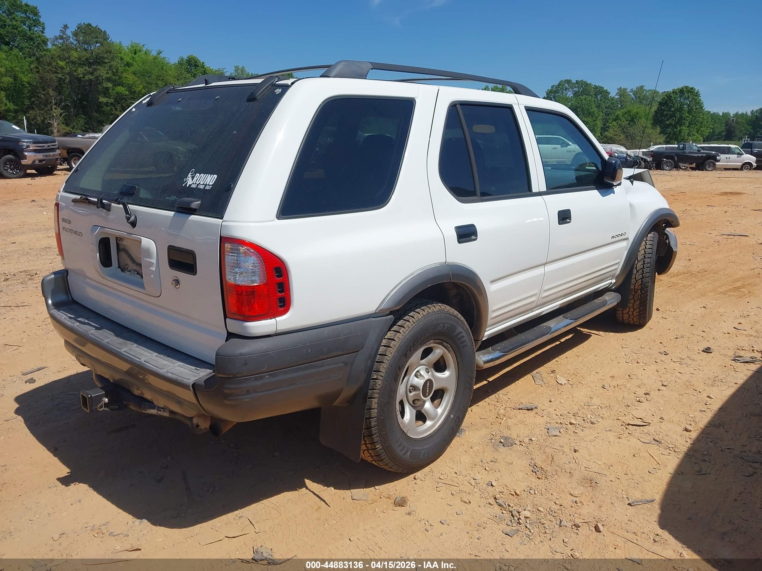 ISUZU RODEO image 4