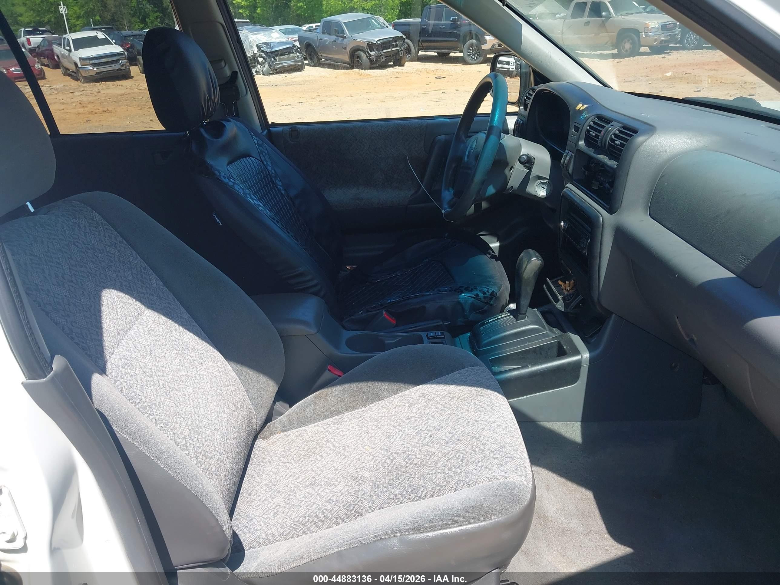 ISUZU RODEO image 5