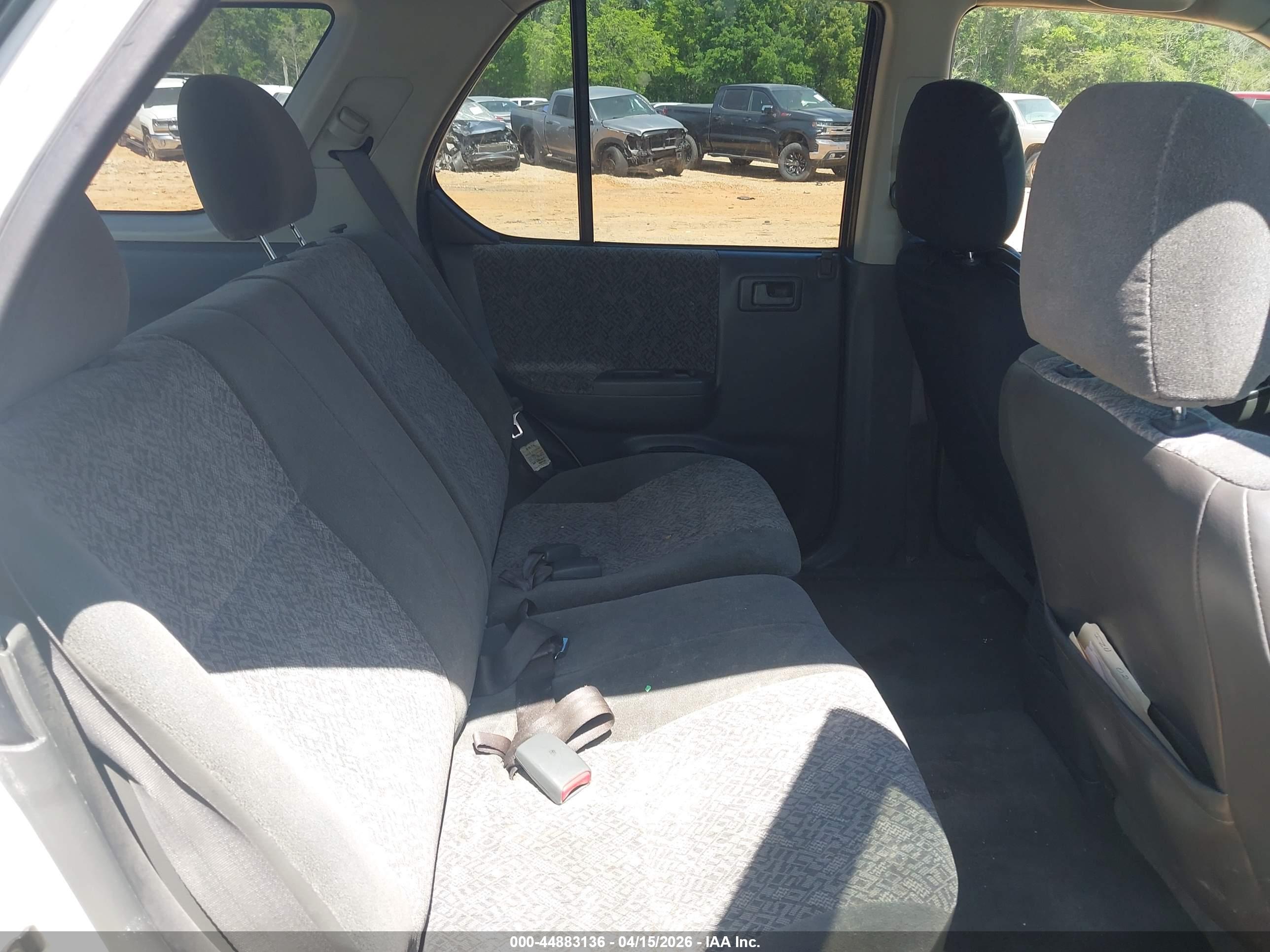 ISUZU RODEO image 8