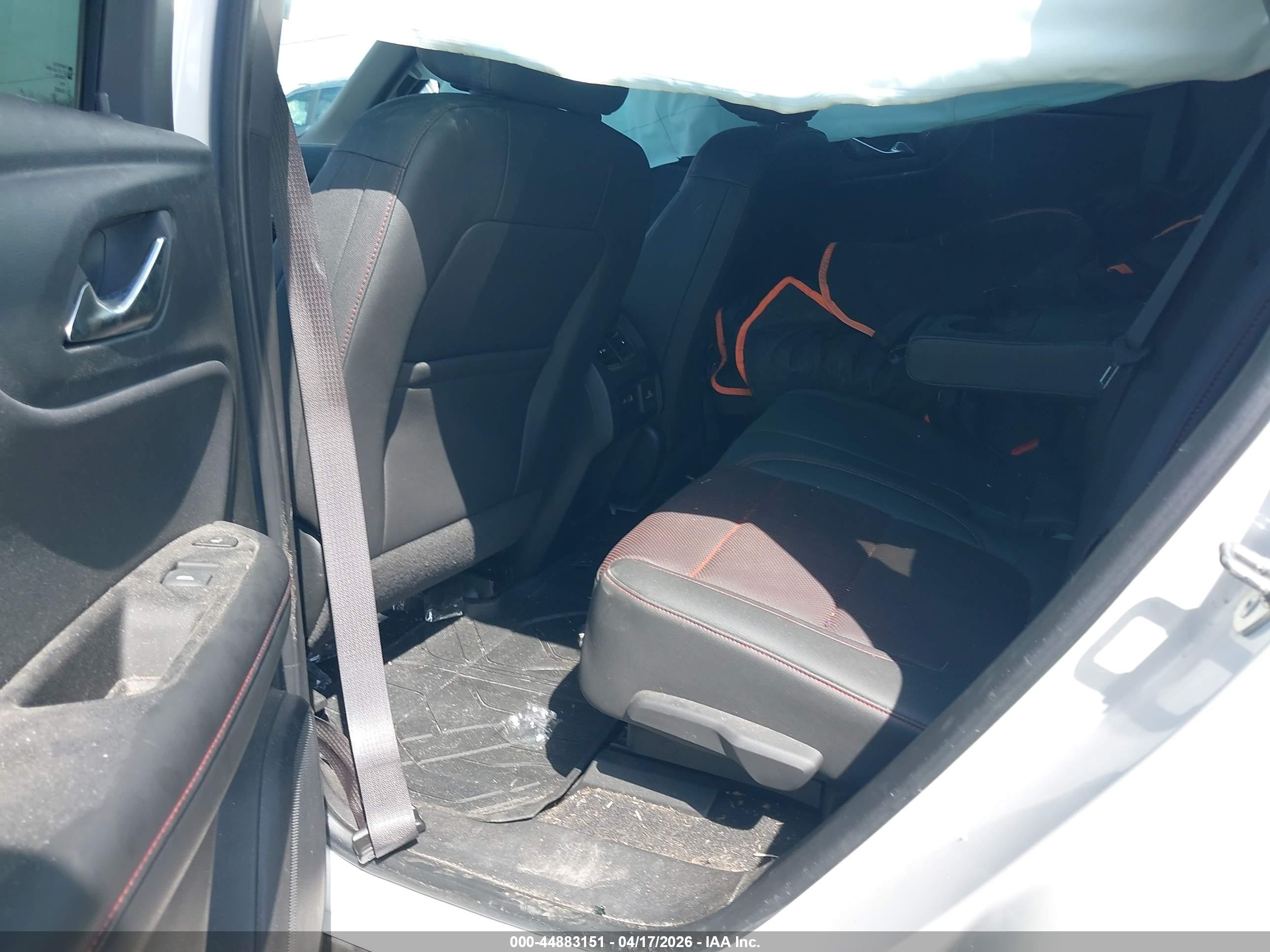 CHEVROLET BLAZER image 8