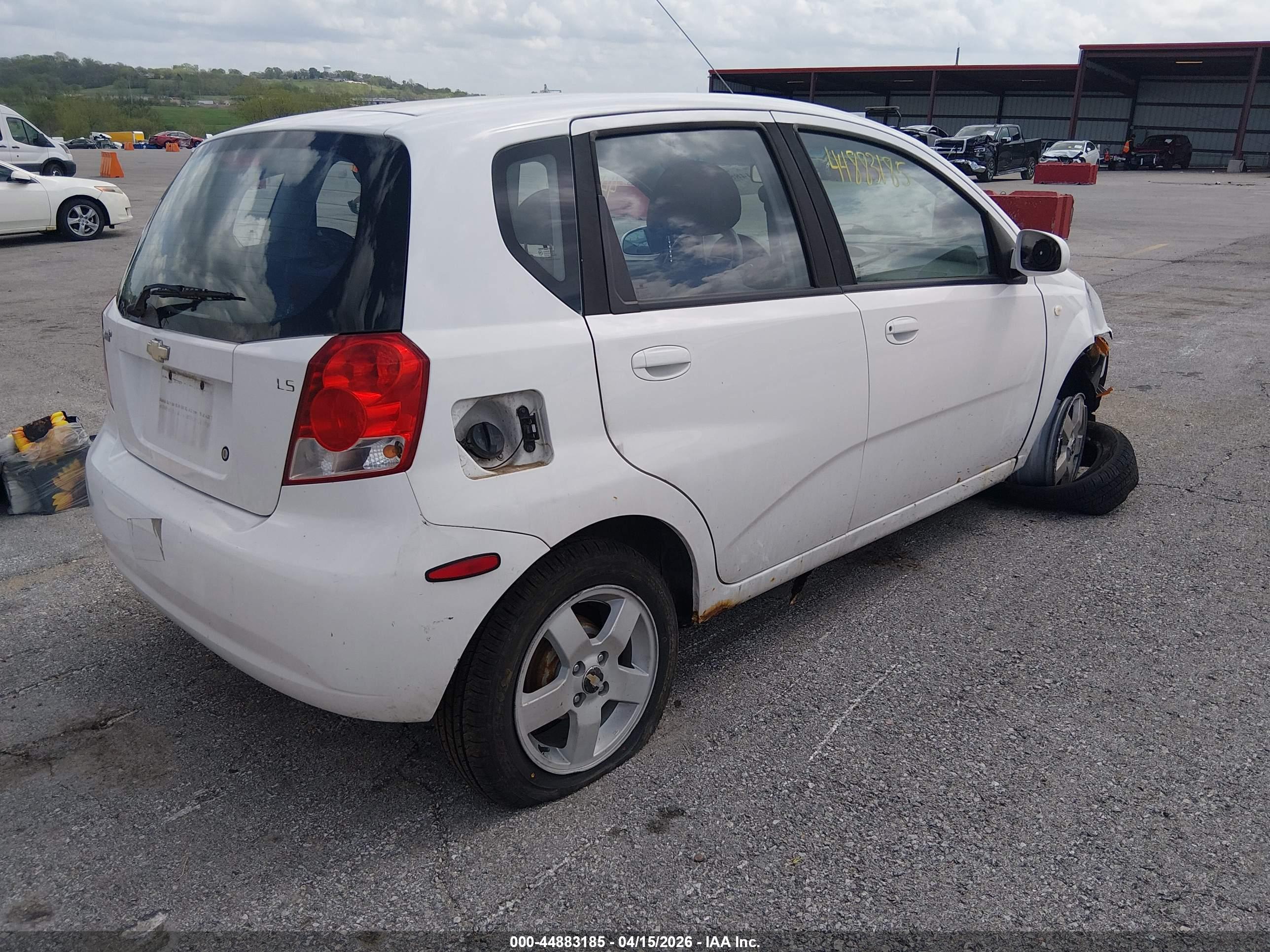 CHEVROLET AVEO image 4