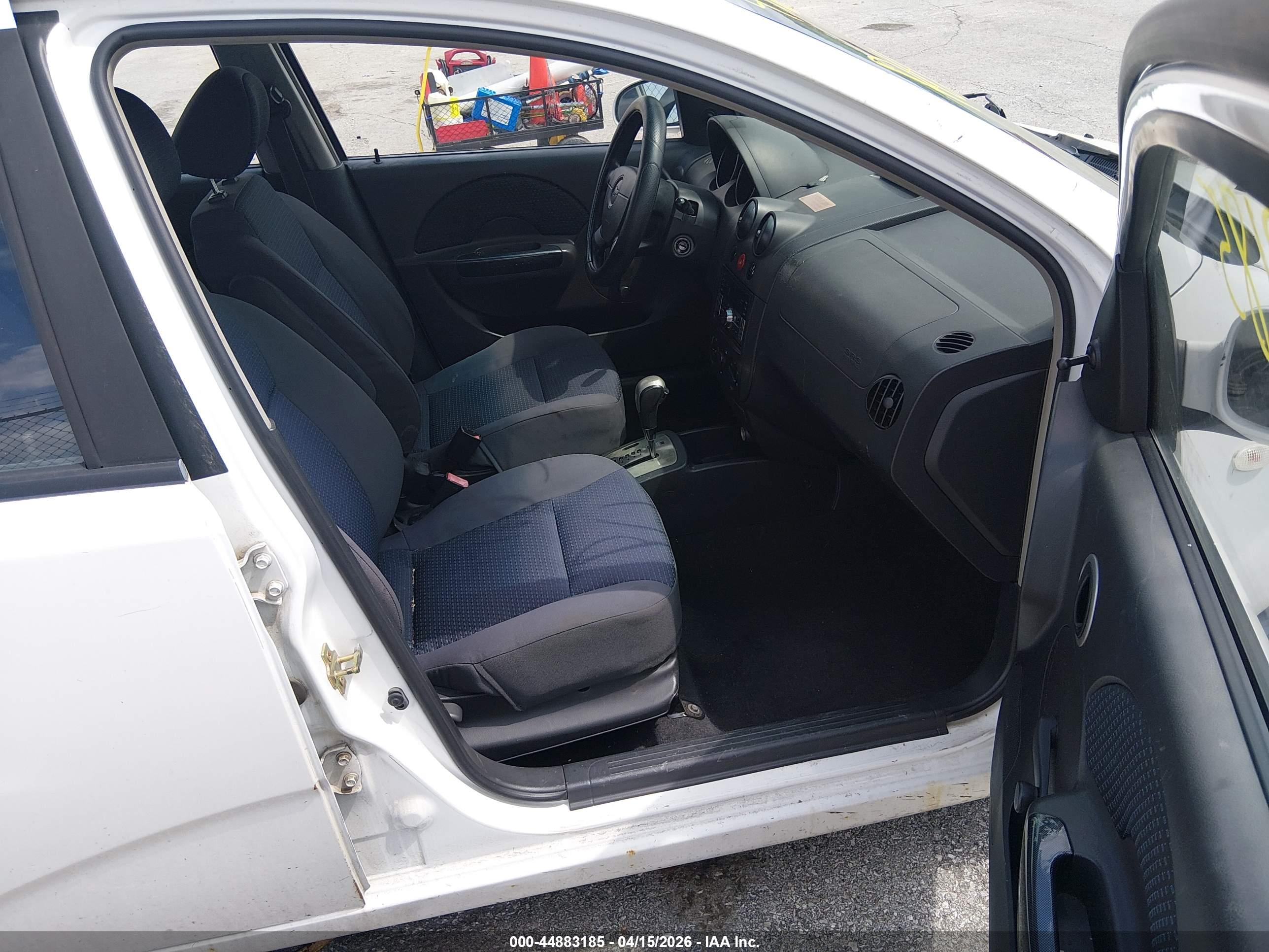 CHEVROLET AVEO image 5