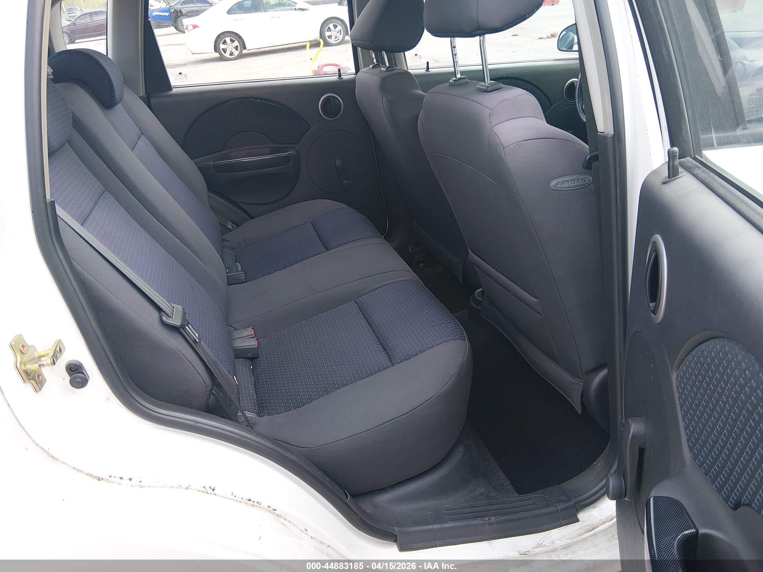 CHEVROLET AVEO image 8