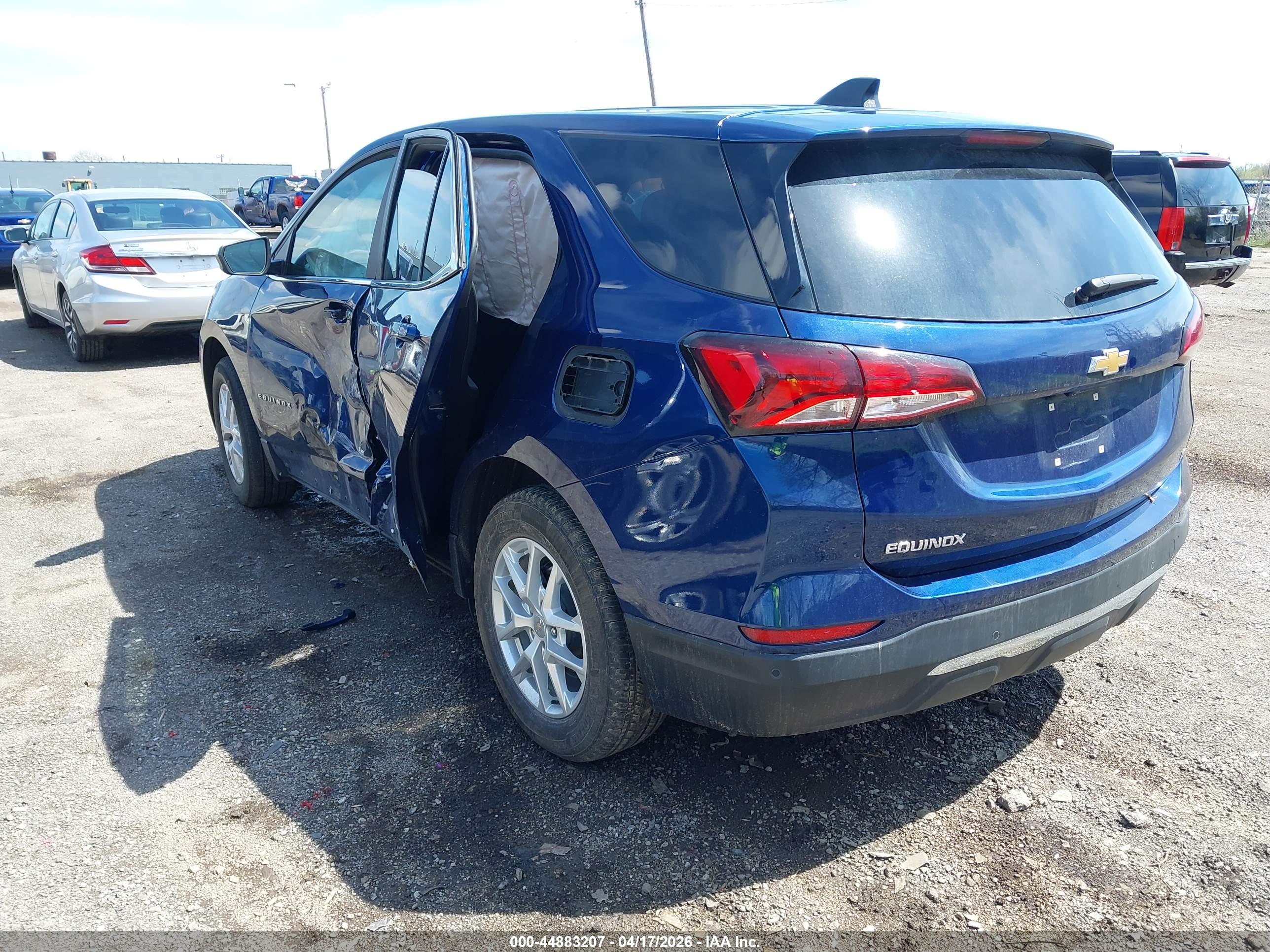 CHEVROLET EQUINOX image 3