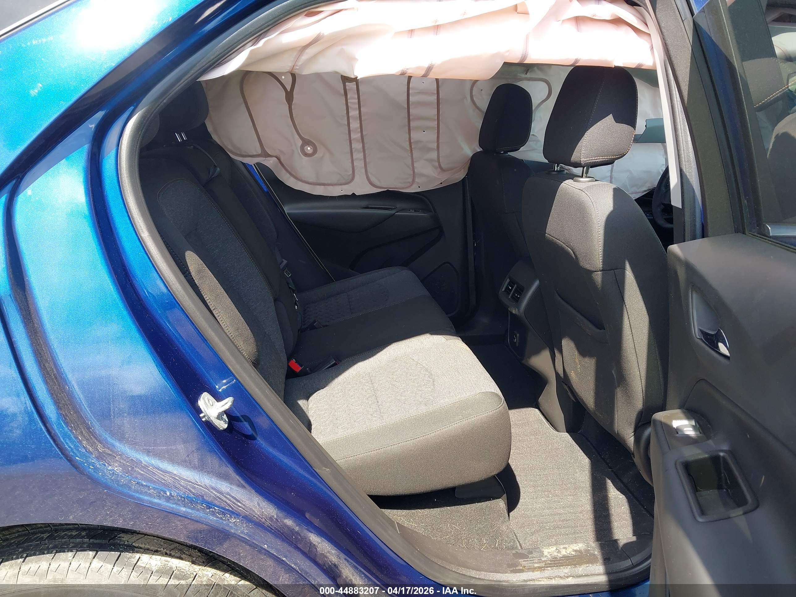 CHEVROLET EQUINOX image 8